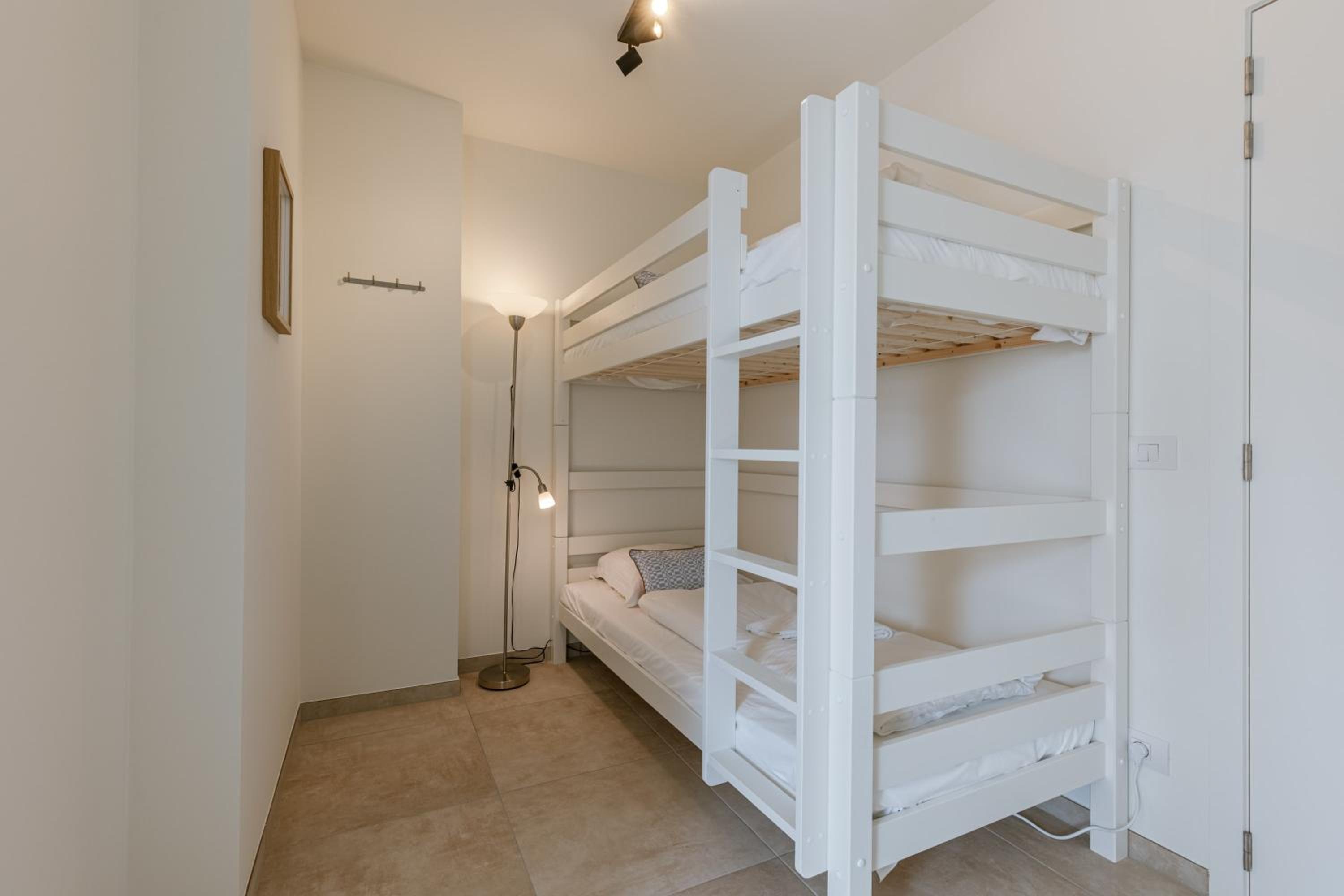 Spacious high-quality duplex apartment in Ostend