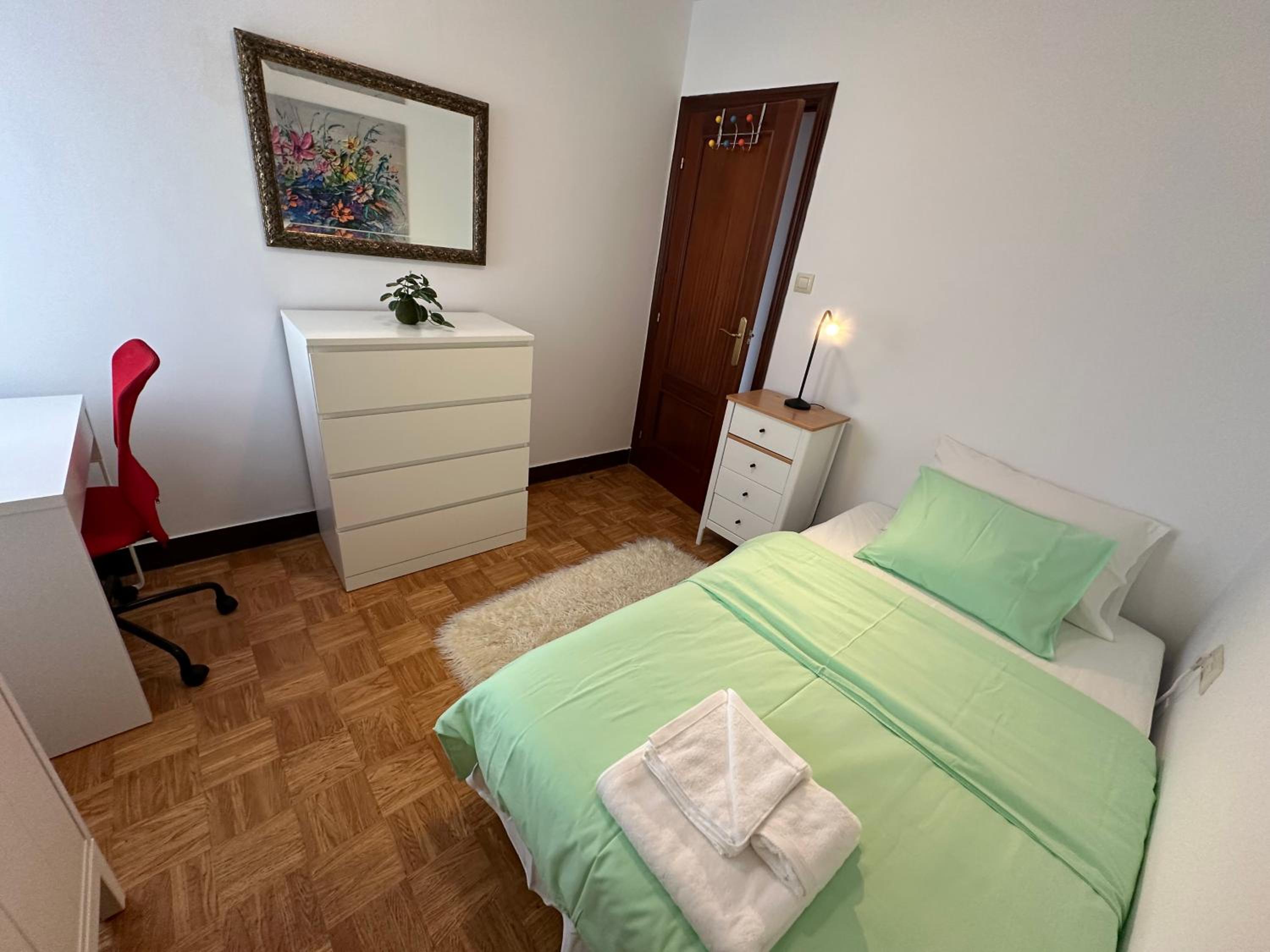 Nebrija IZQUIERDA