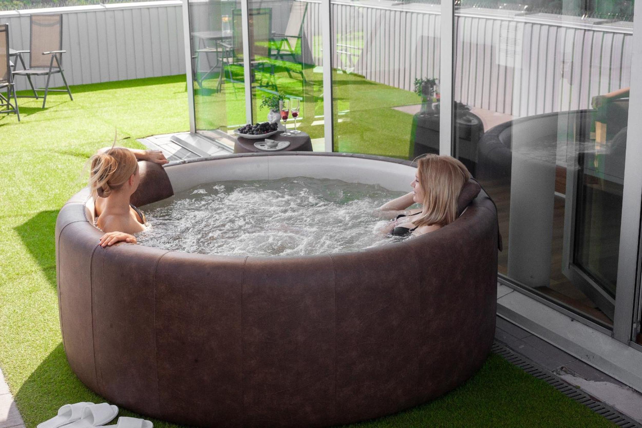 SkyPenthouse & SPA with FREE Parking