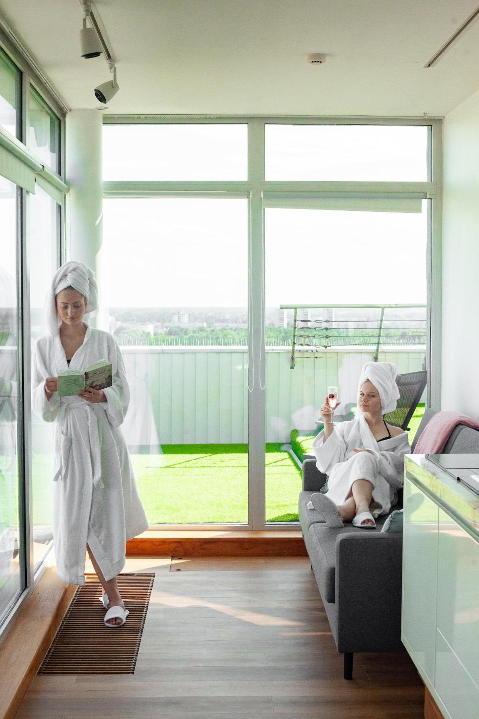 SkyPenthouse & SPA with FREE Parking