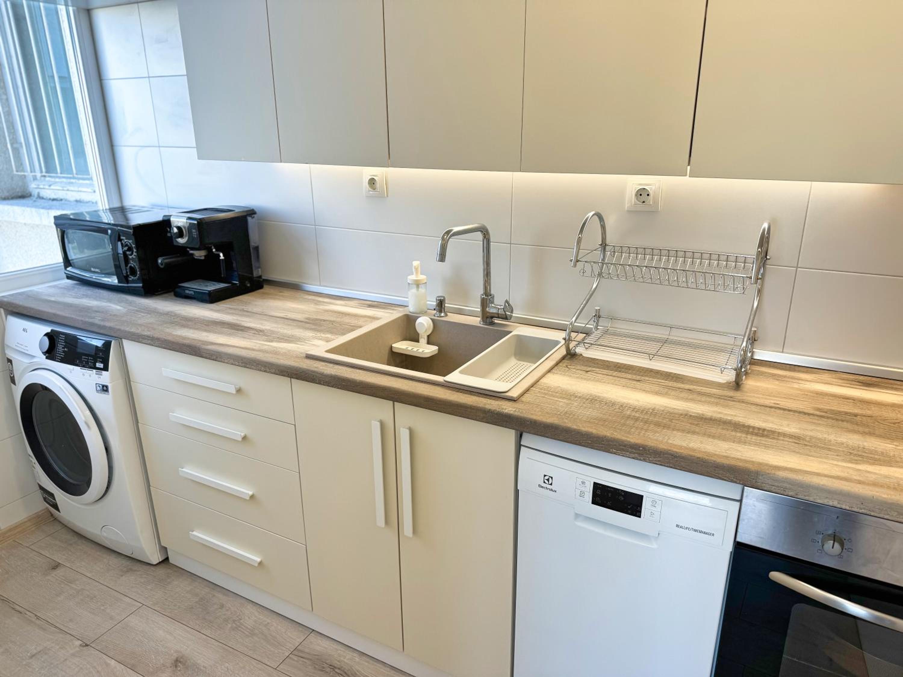 Restful Apartment for 4 Guests in Burgas