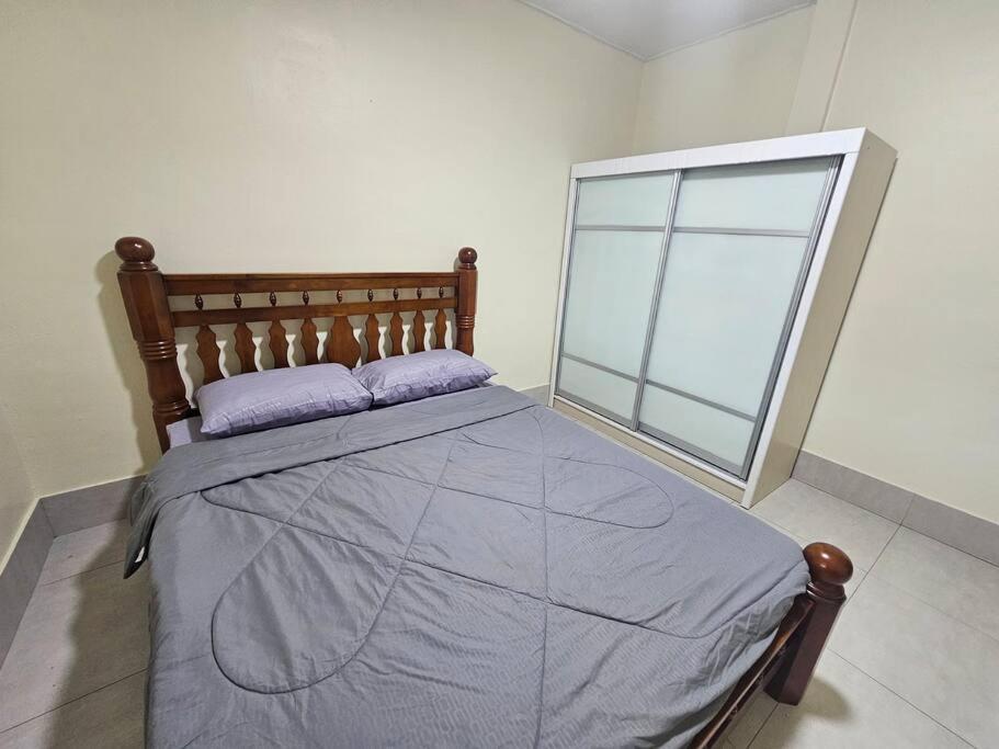 Kuching Luxury Home Landed House 10pax photo 3