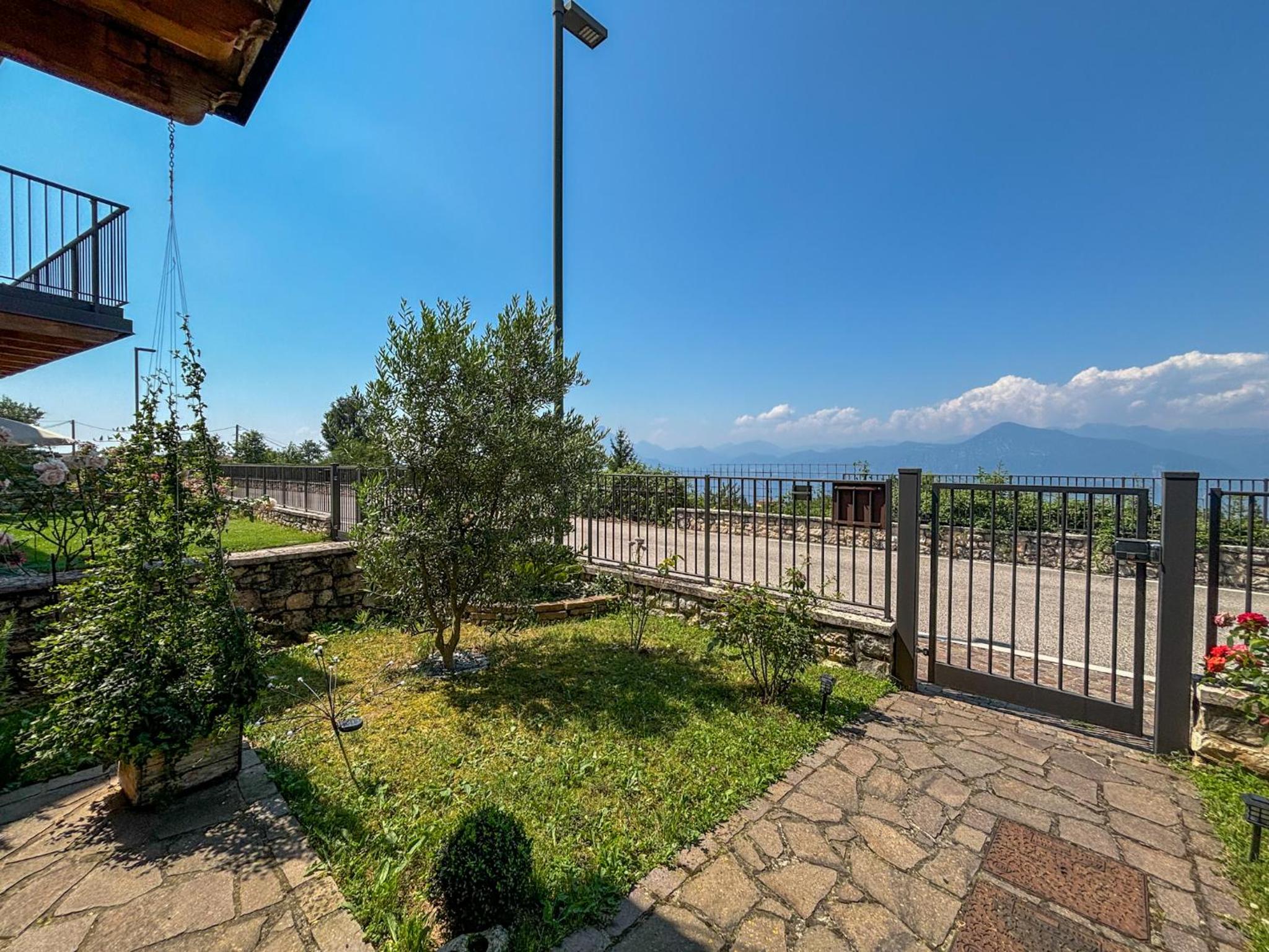 Villetta a schiera con vista lago photo 3