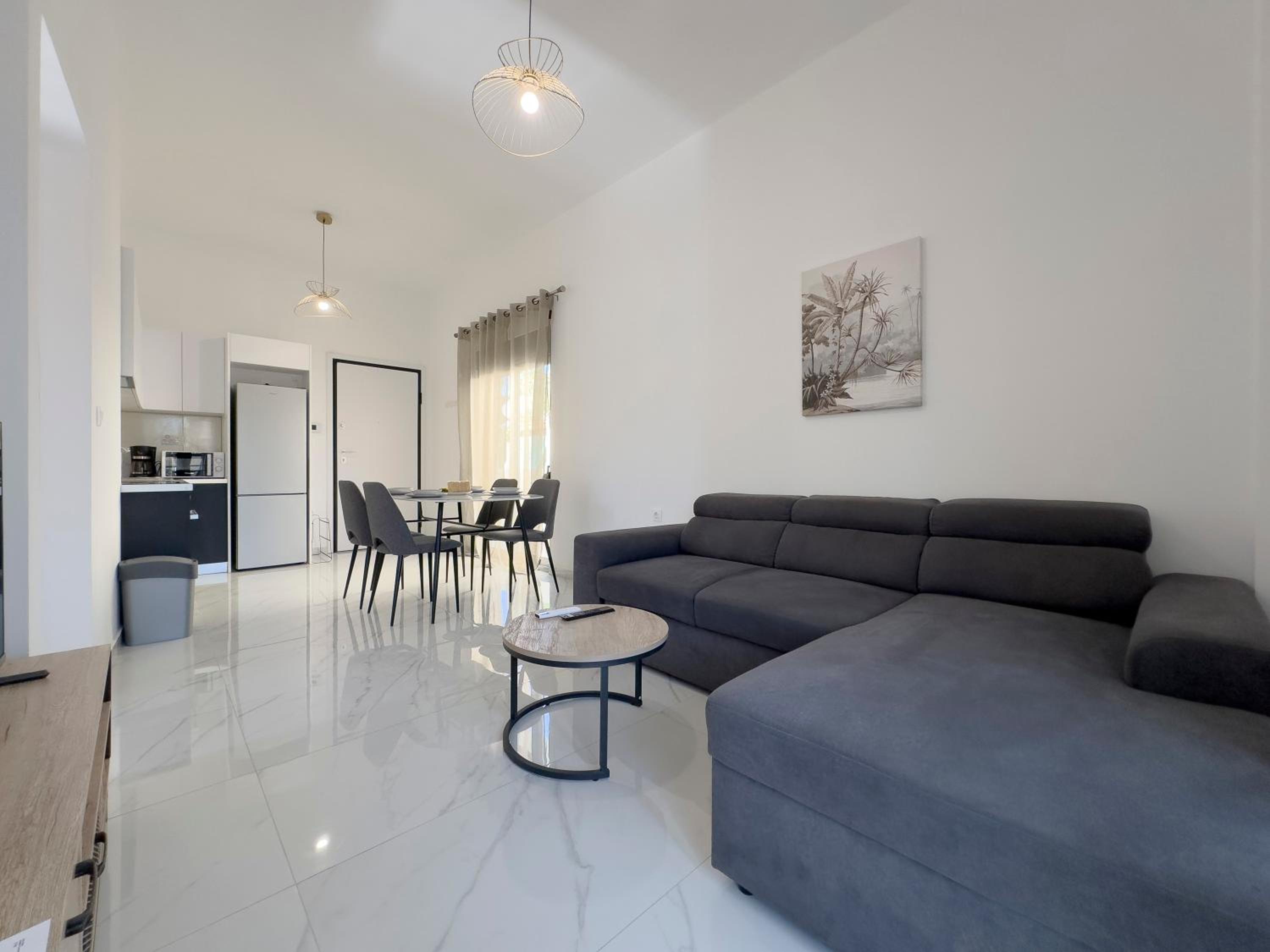 Monterey A1 modern 54 sqm apt in Paleo Faliro