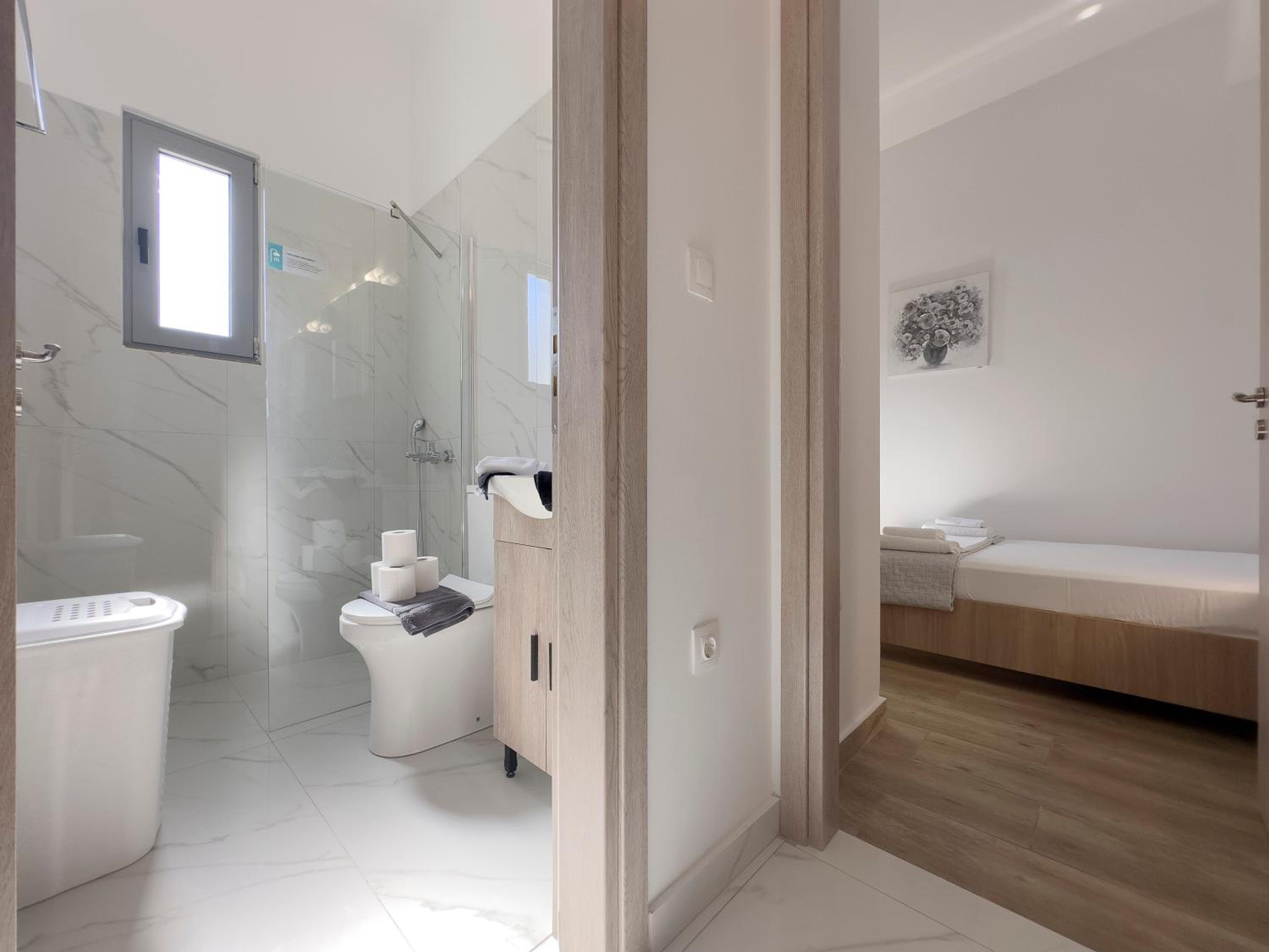 Monterey A1 modern 54 sqm apt in Paleo Faliro