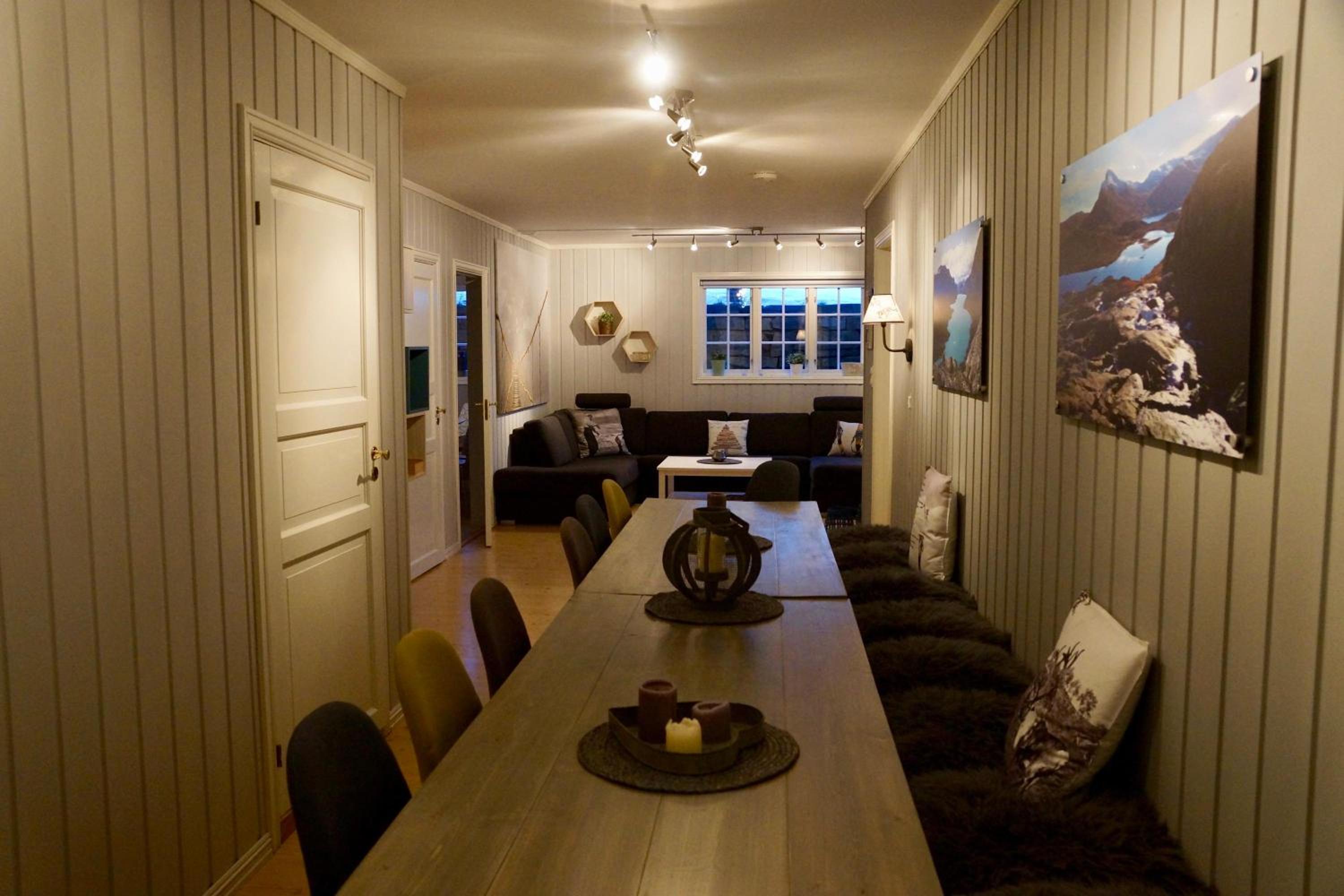 Ideal For Families And Groups Near Ski Slopes And Amenities