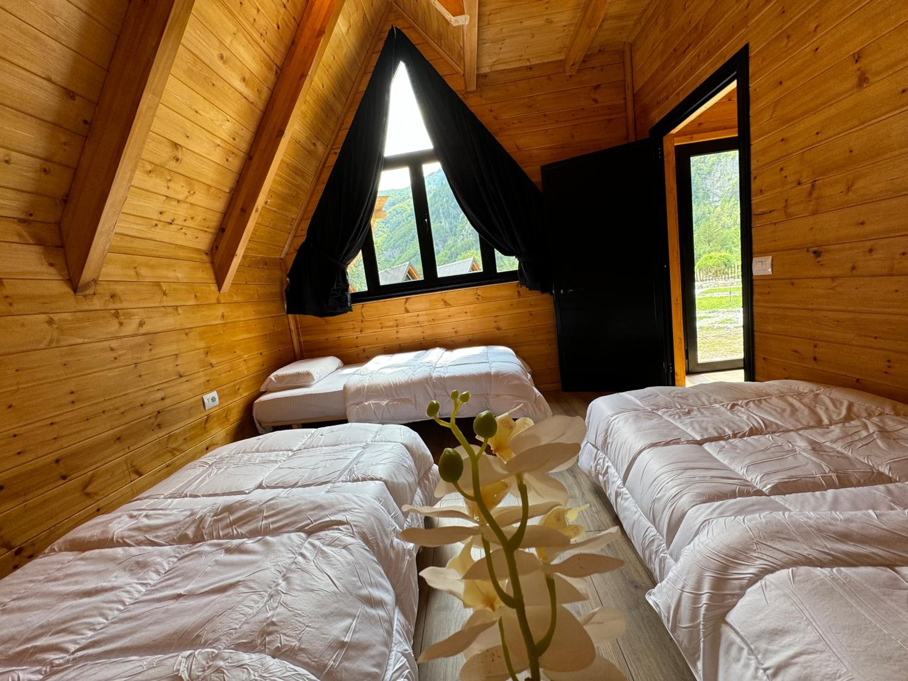Thethi Villas