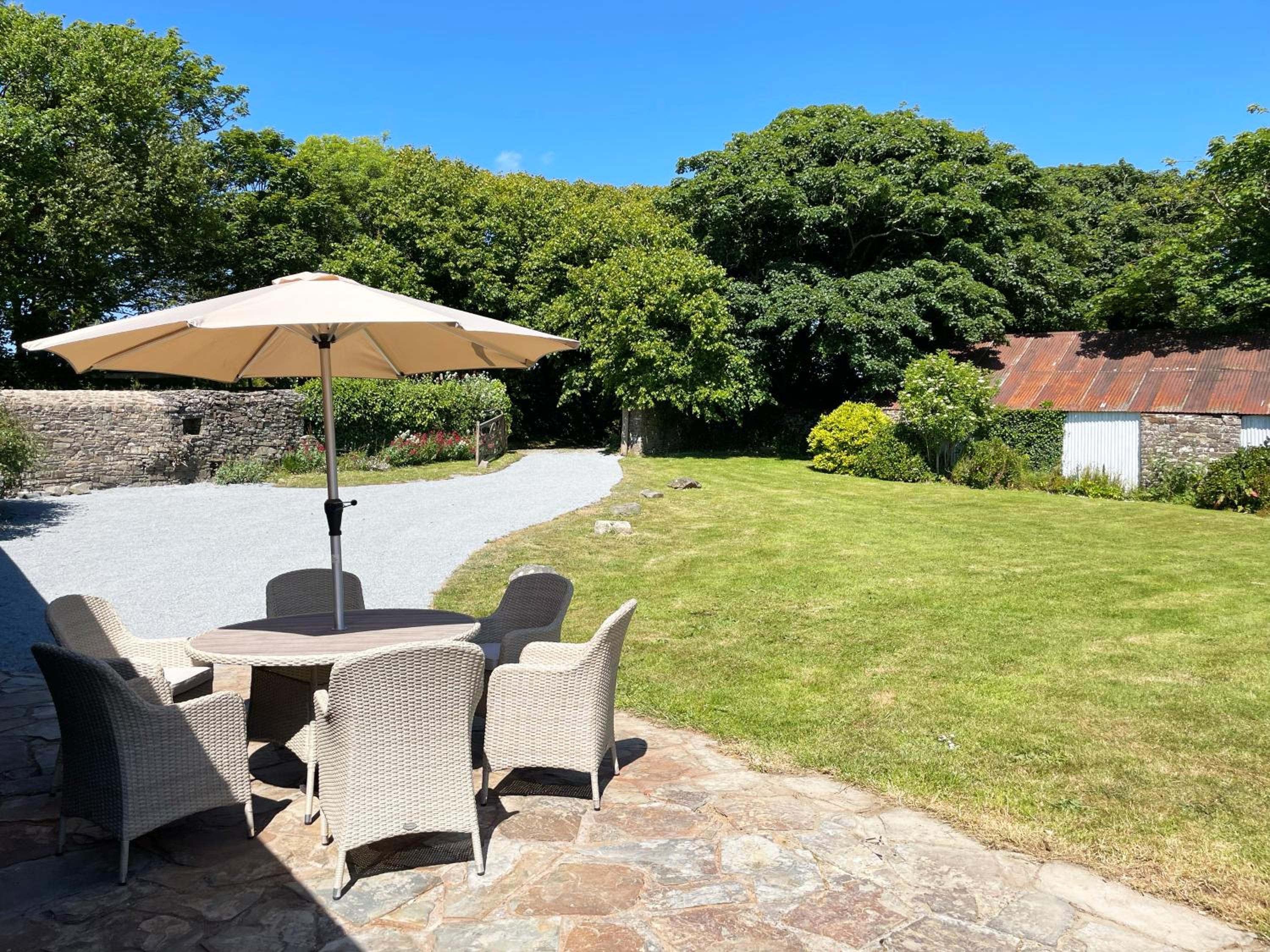 Hunters Lodge