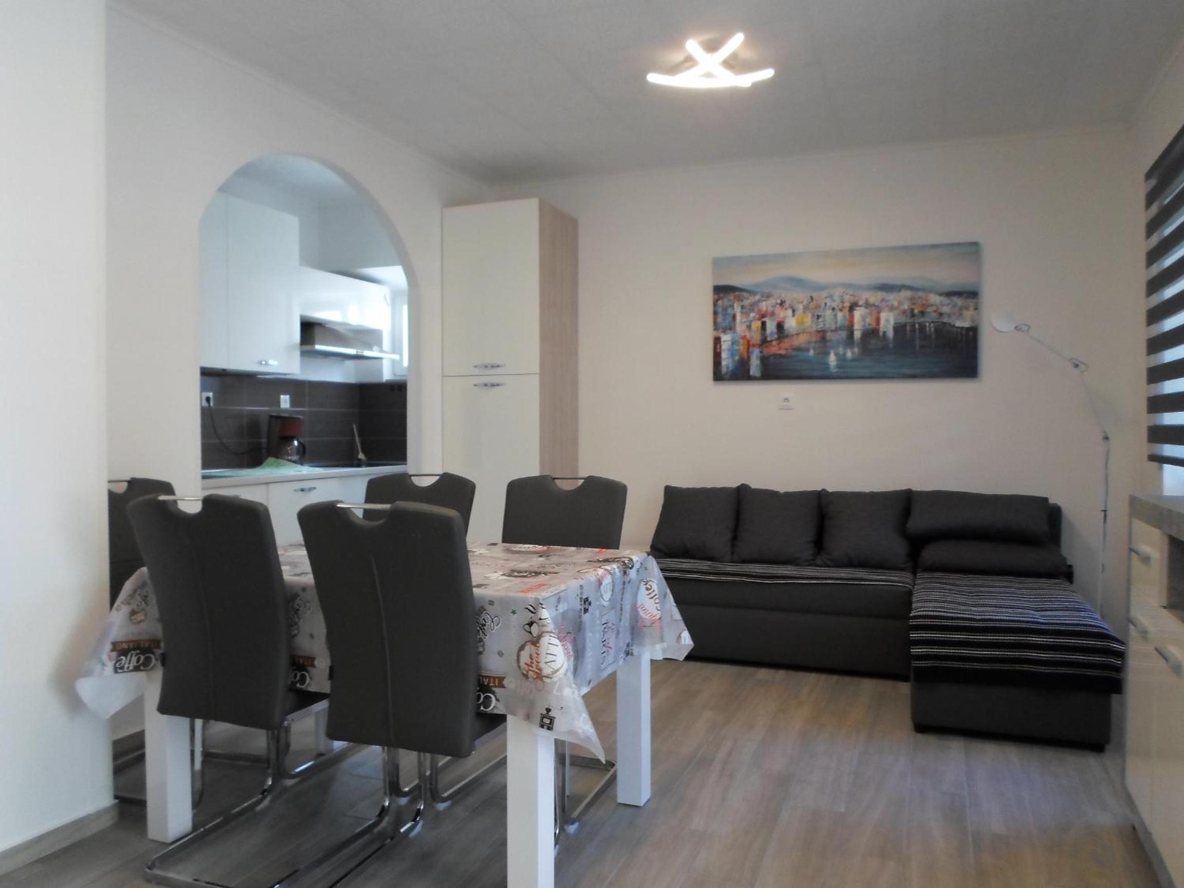 Apartment Center Njivice view 5