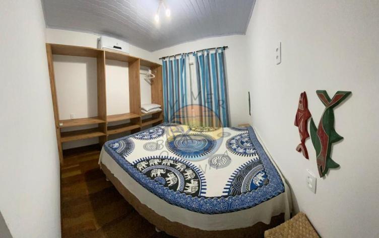 Linda Casa com 03 Dormitórios - 30 Metros até até a Praia