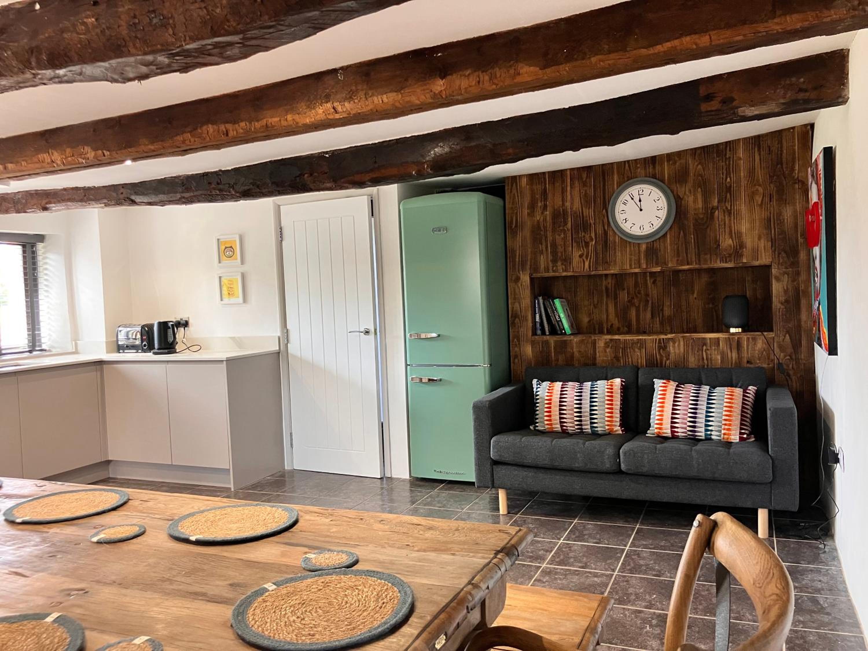 Hunters Lodge
