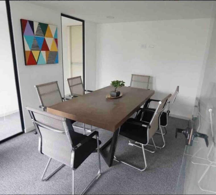 DF Confortable loft Zona de trabajo Gym F04