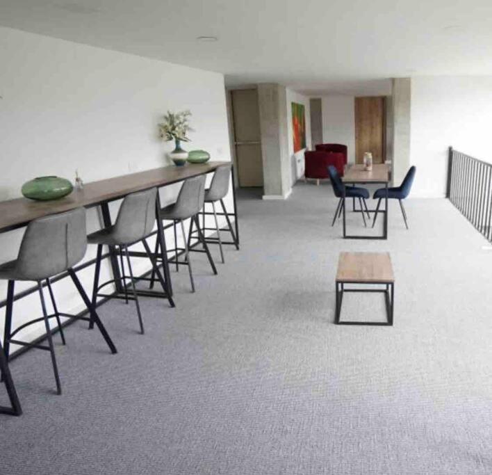 DF Confortable loft Zona de trabajo Gym F04