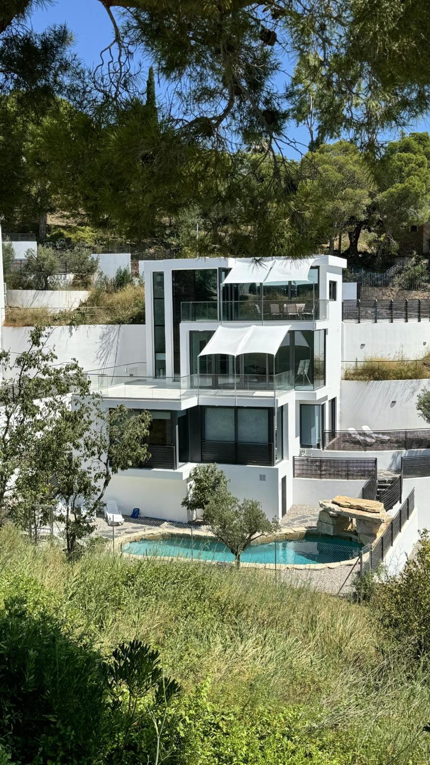 WELCS VILLA DE LUJO 177 EMP con piscina privada view 3