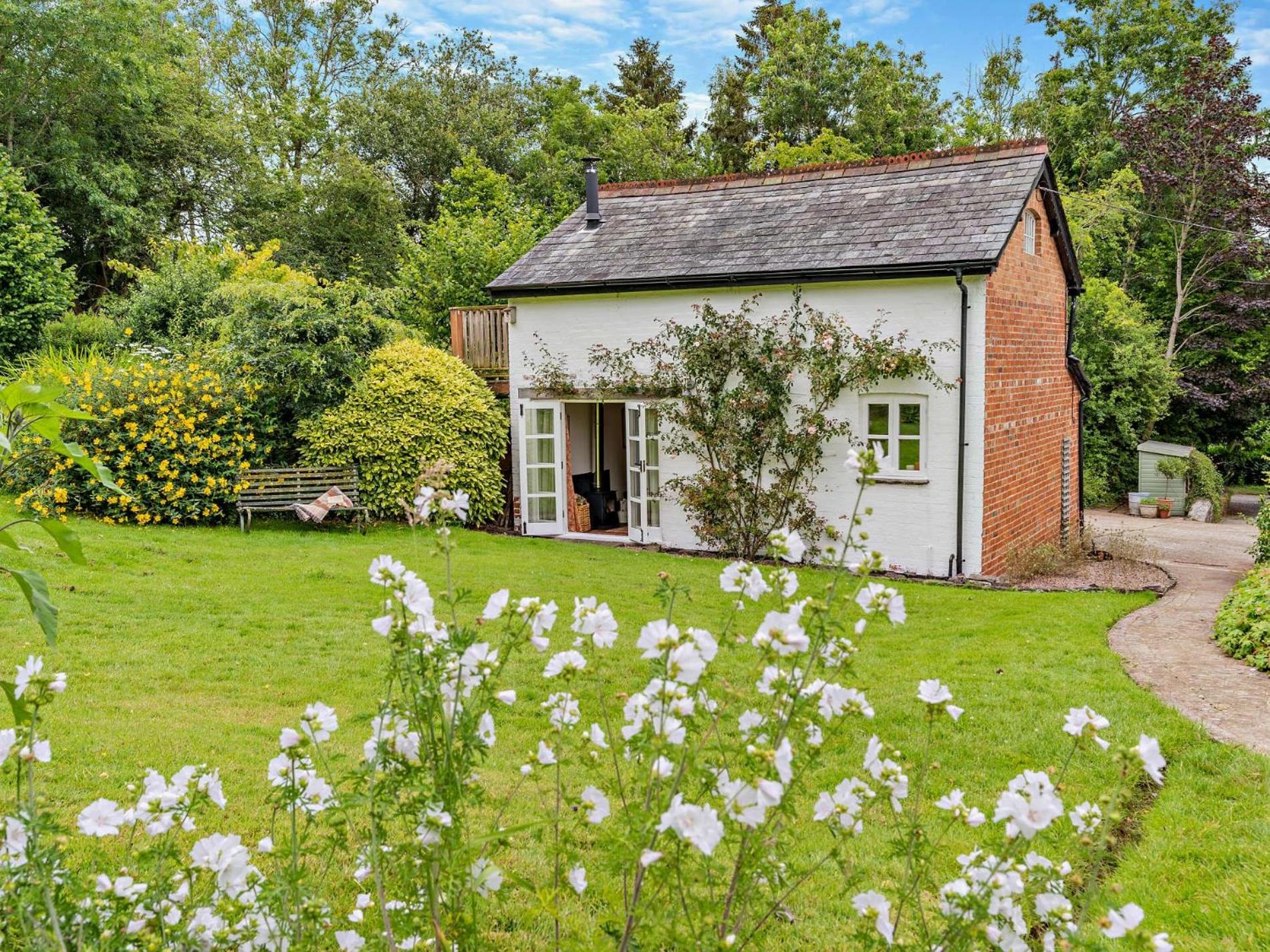 1 Bed in Brecon oc-bn157 view 2