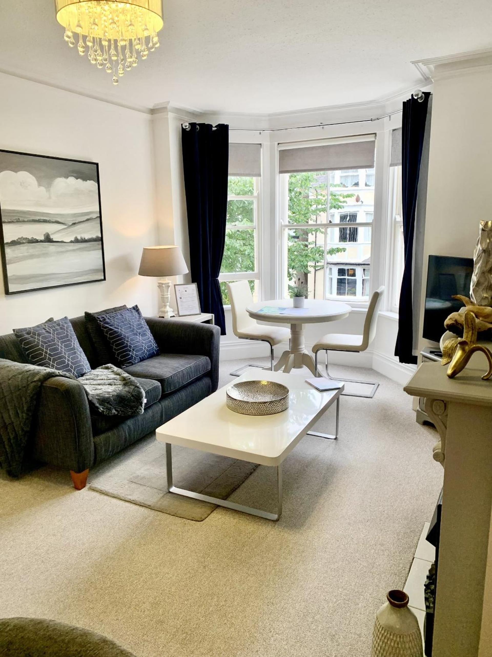 Willesden, Apartment 1, A beautifully furnished one bedroomed apartment in the heart of Llandudno view 2