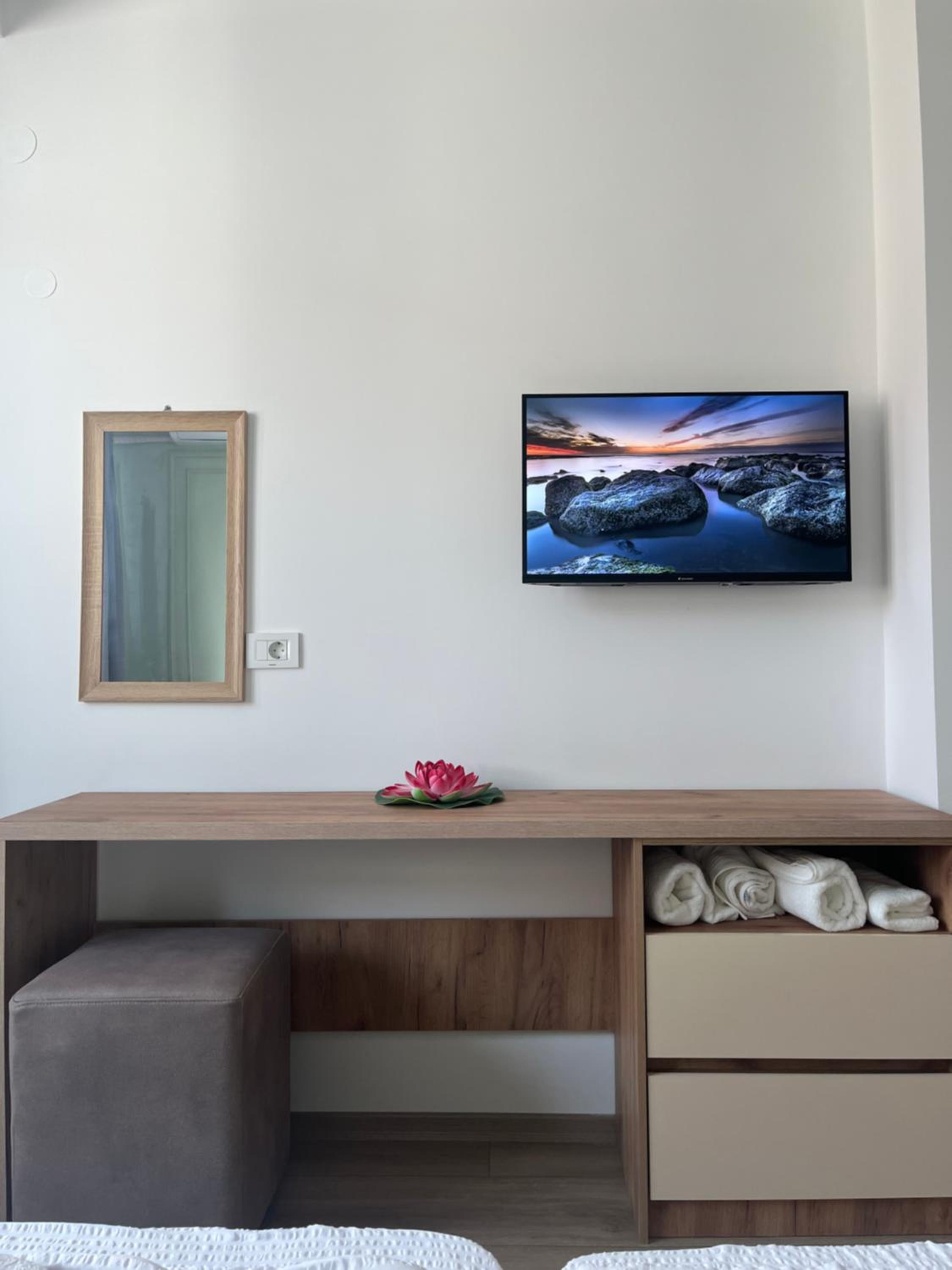 Lotos Apartments