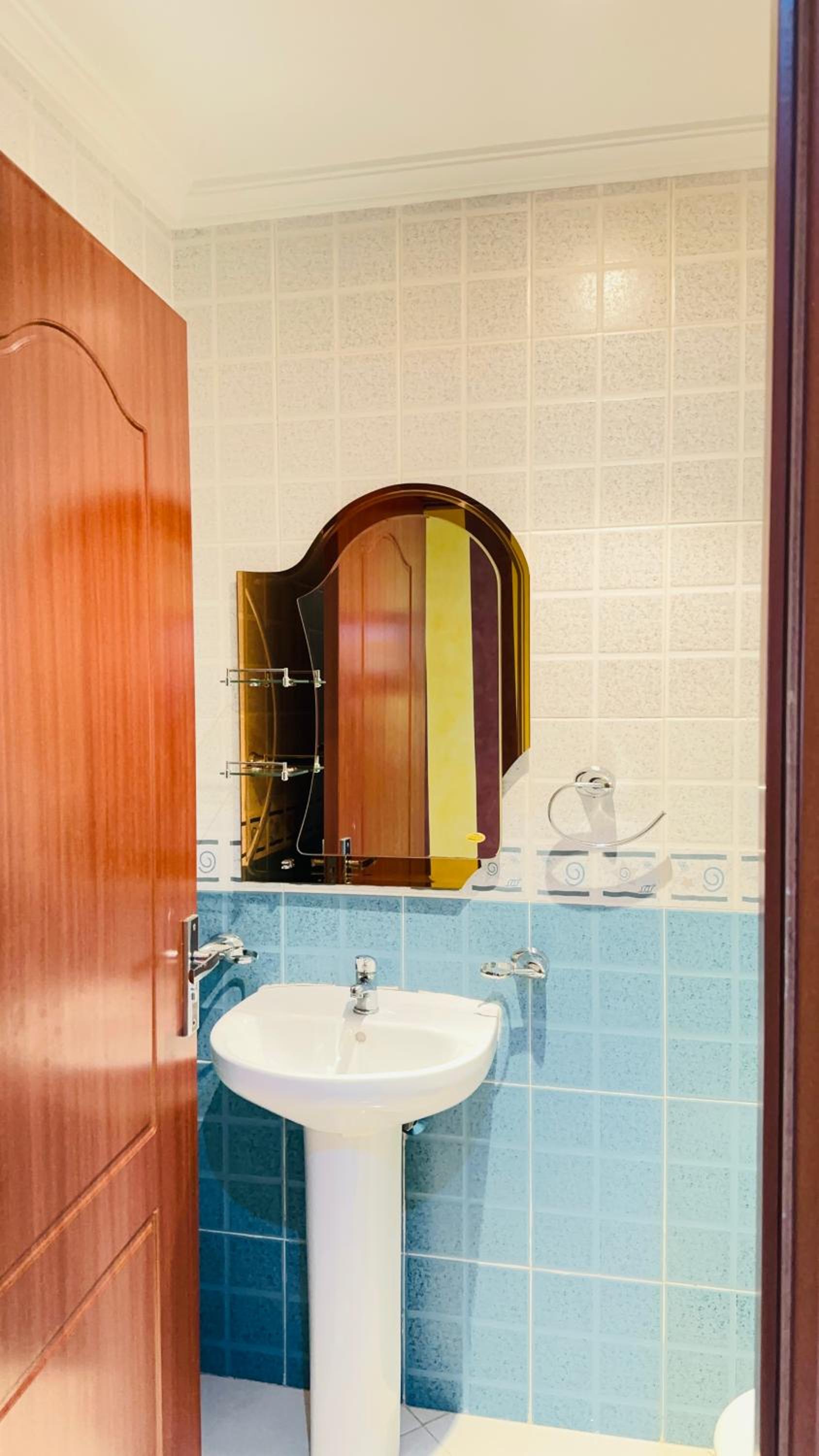 Appartement chic dans un complexe sécurisé à Malabata
