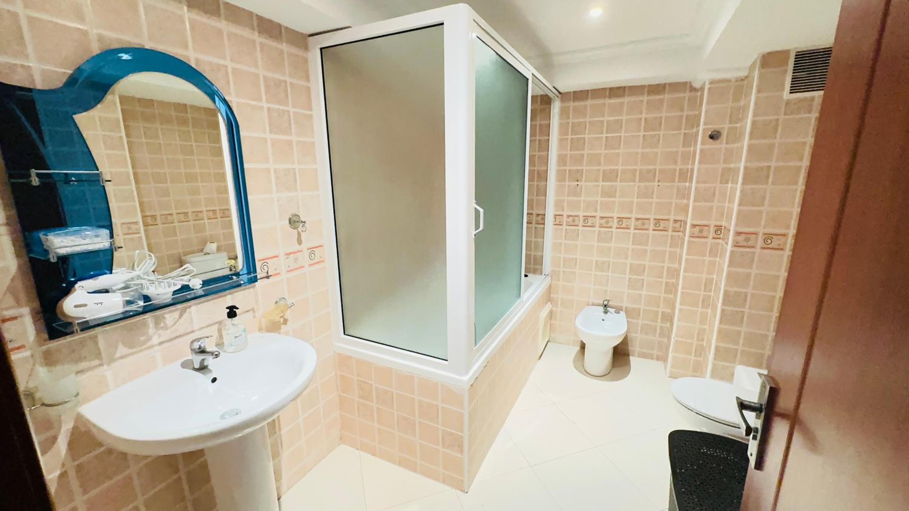 Appartement chic dans un complexe sécurisé à Malabata