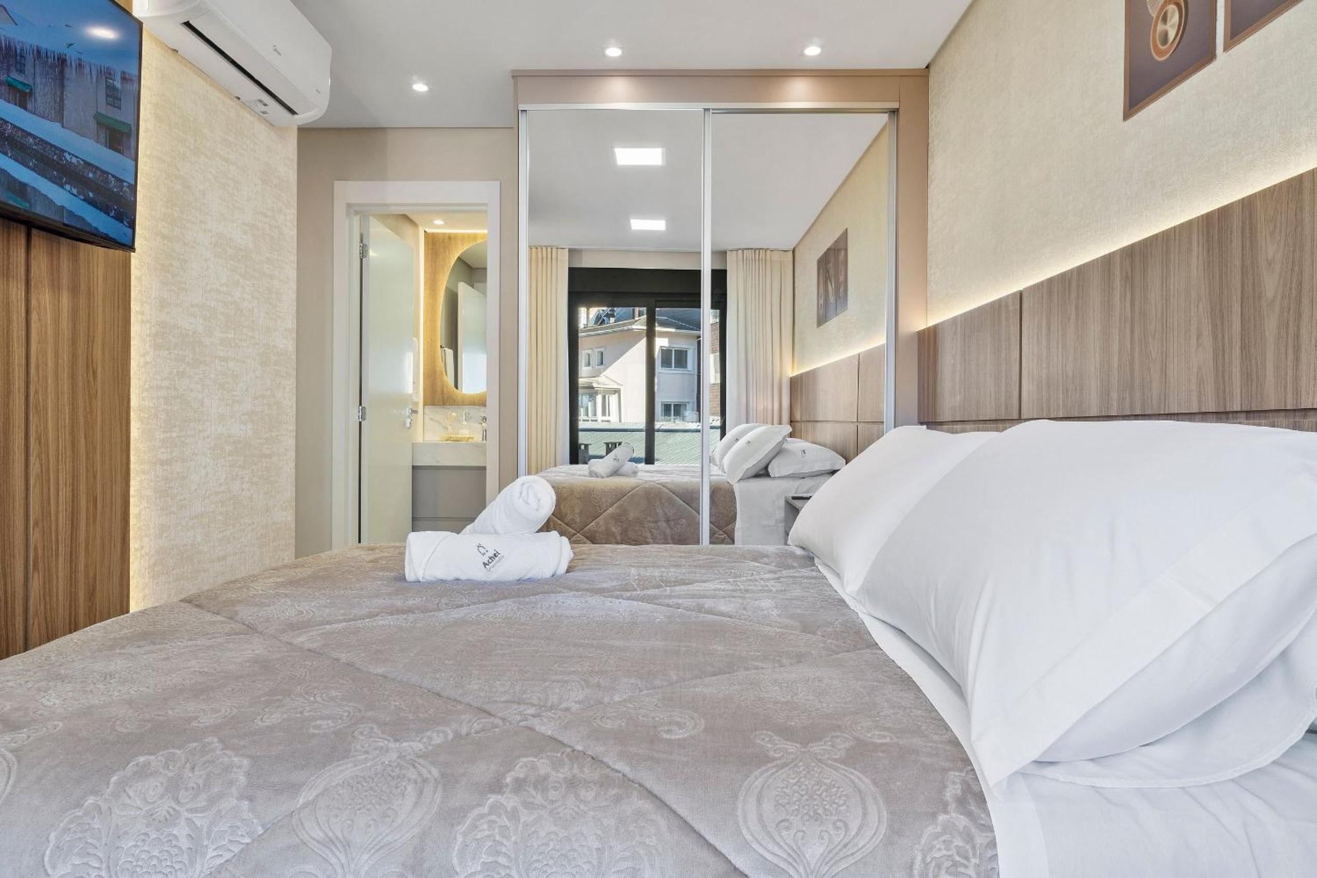 Leev Home 2 dorm 50m Rua Coberta by Achei Gramado