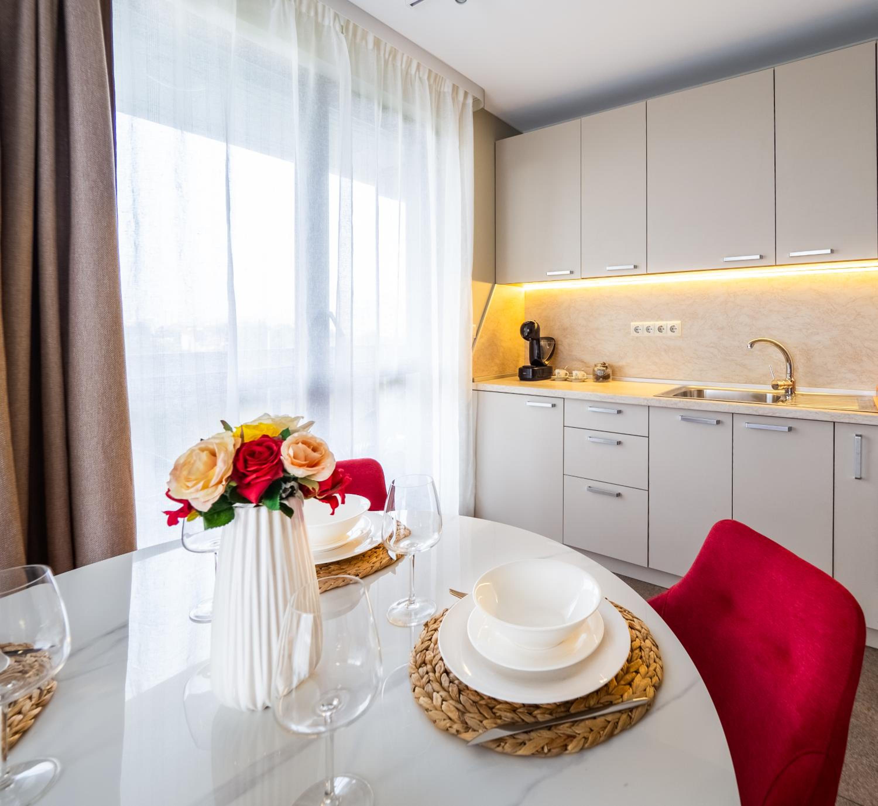 The Boulevard Luxury Apartment 2