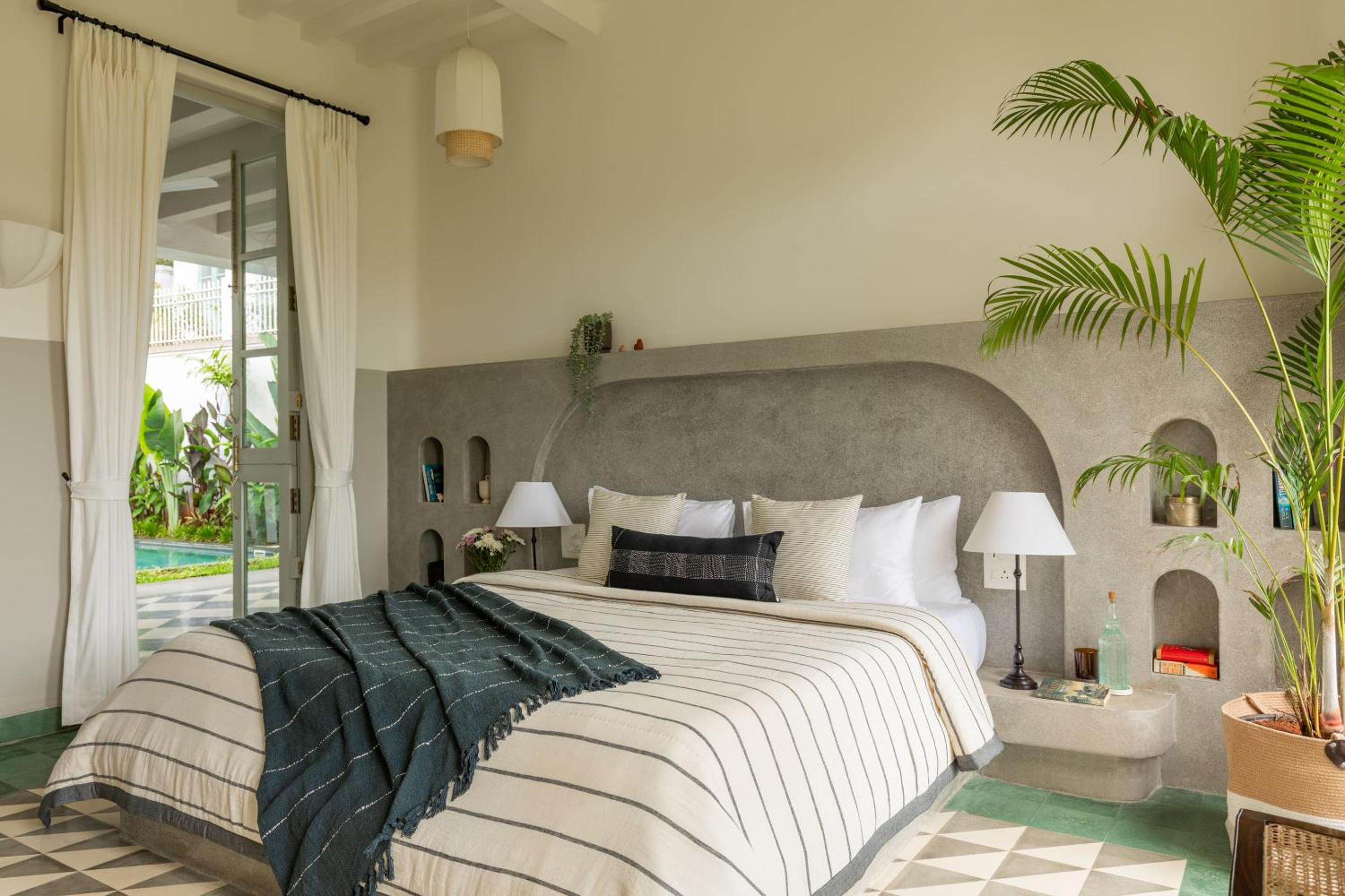 La Rozalia by The Blue Kite - Exquisite 4 BHK Villas with Large Pool, Garden, Dedicated Caretaker, Terrace, 2 mins from the famous Dear Zindagi Road view 5