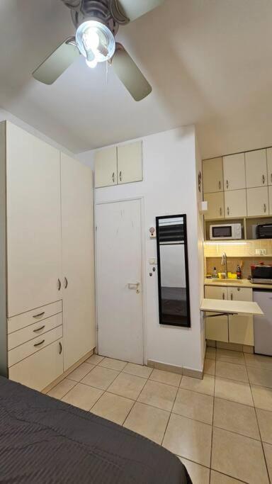 one room In the center view 5
