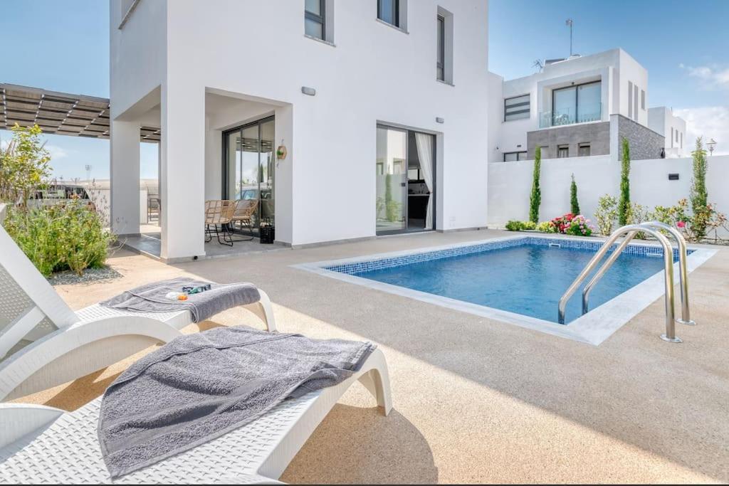 Luxurious Villa Alasia in Paralimni
