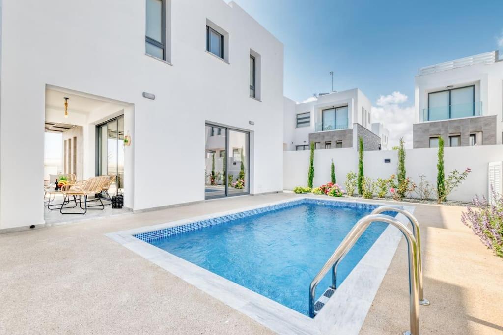 Luxurious Villa Alasia in Paralimni
