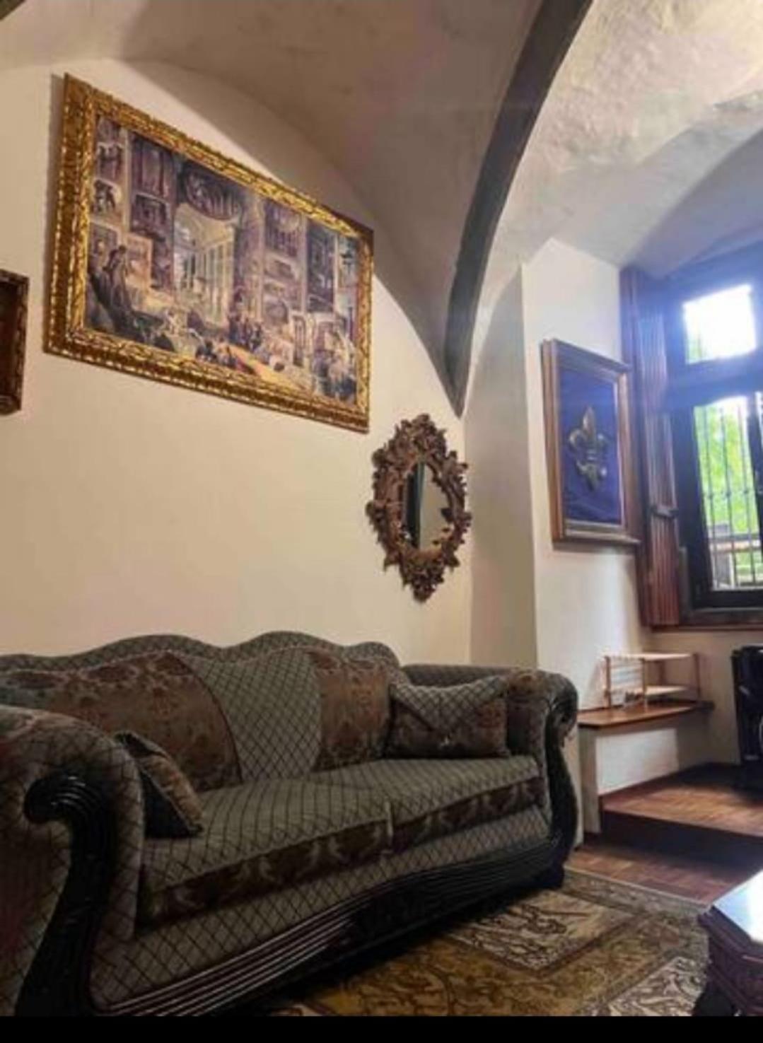 Burg Hermannstein - Queens Room view 5