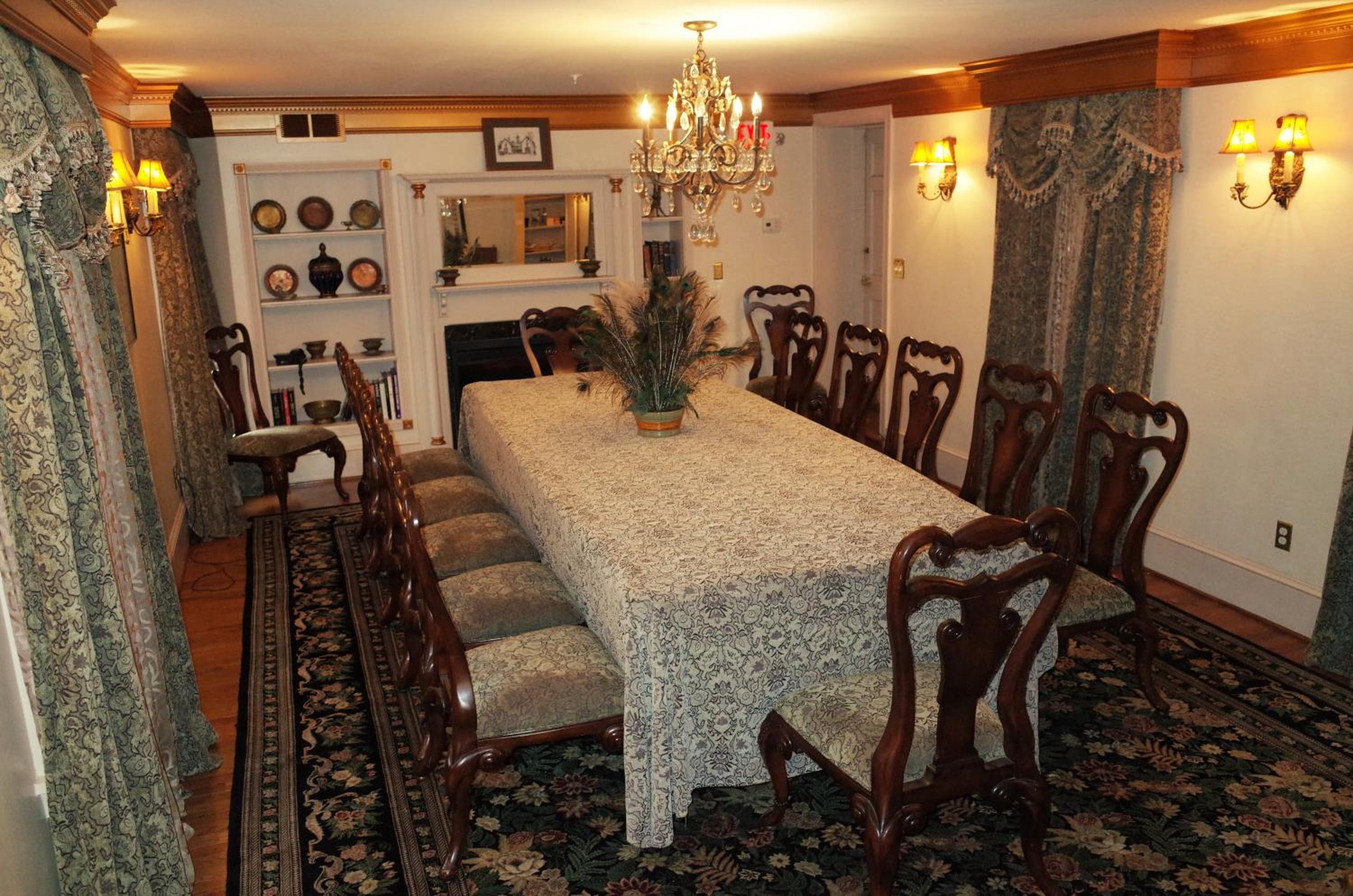 1840s Carrollton Inn