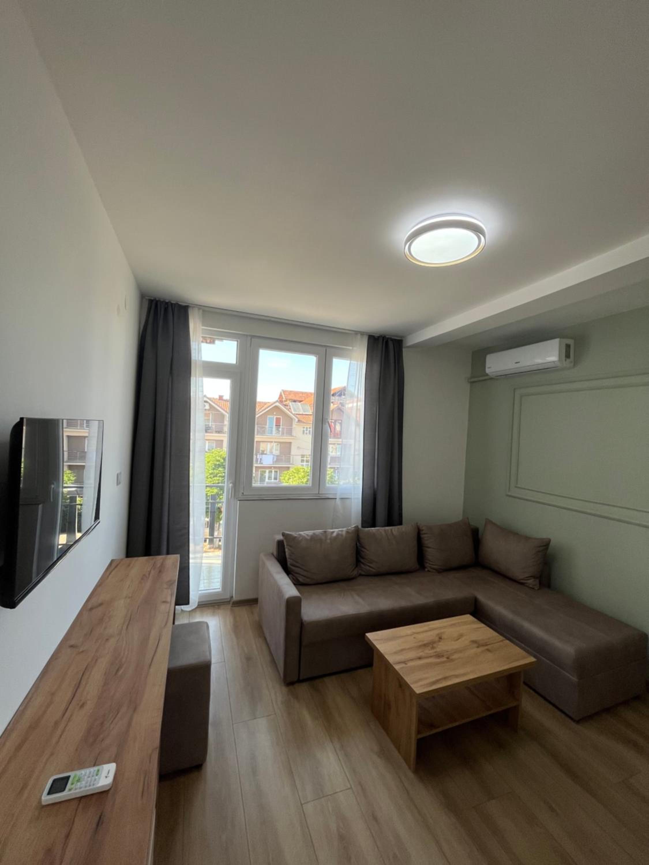 Lotos Apartments
