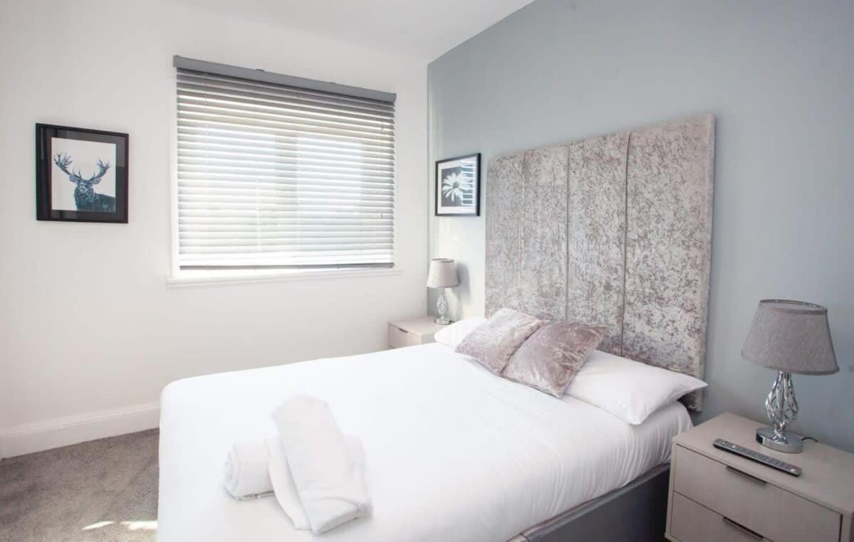 Beautifully Designed Pollok House view 2