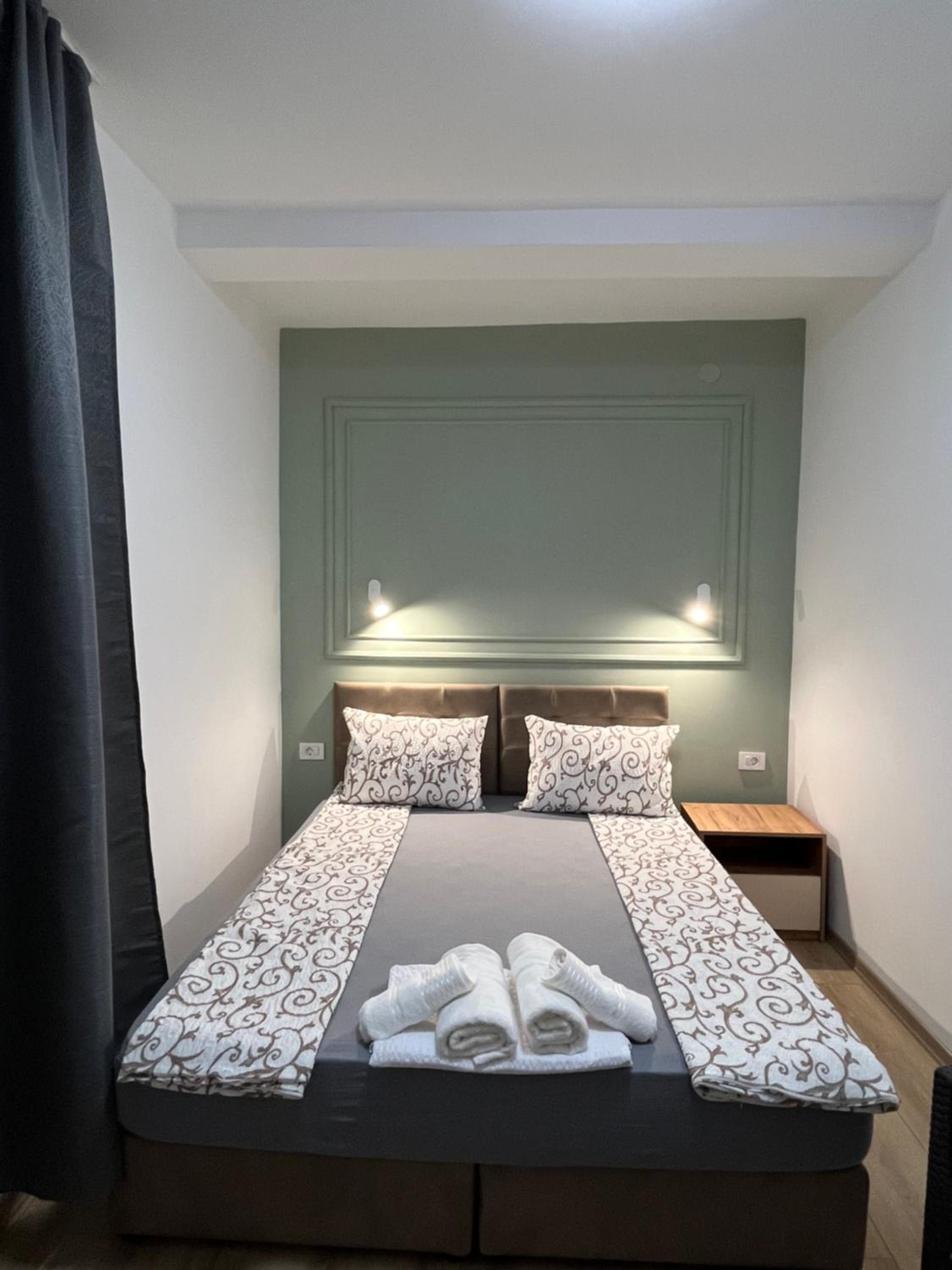 Lotos Apartments