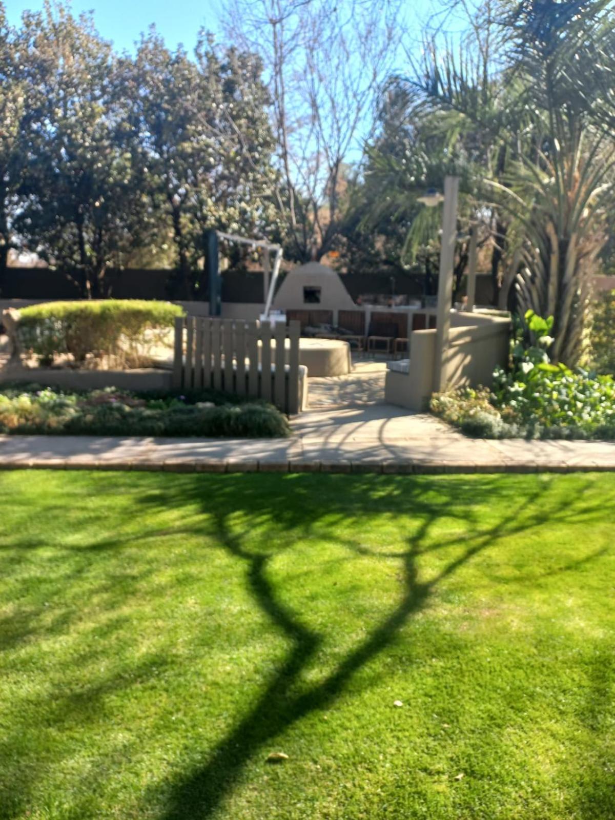 J'Cups Guest House