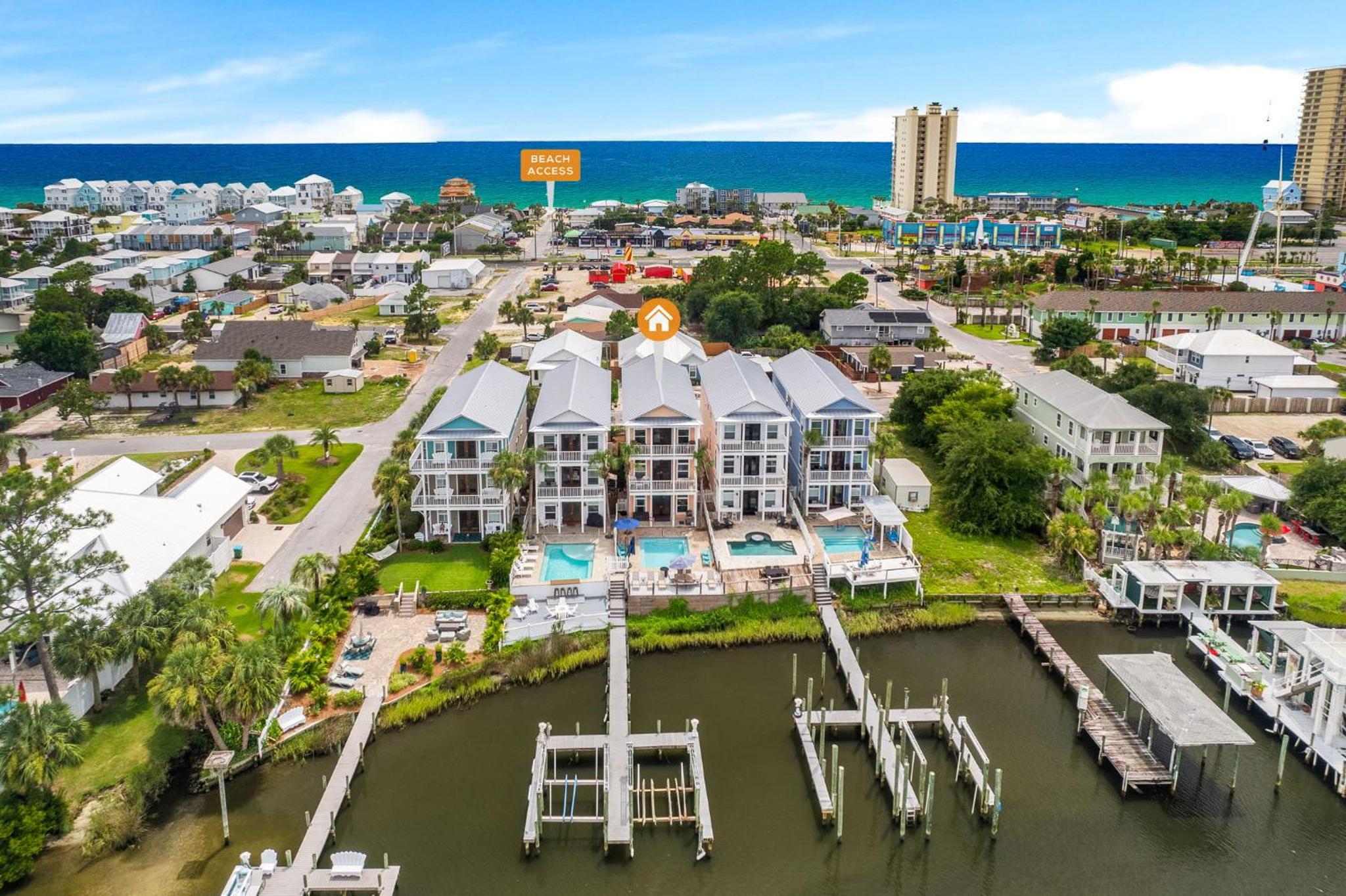 Beach Bay Getaway! Bayfront 4BR 4BA House Sleeps 12 Private pool Boat dock