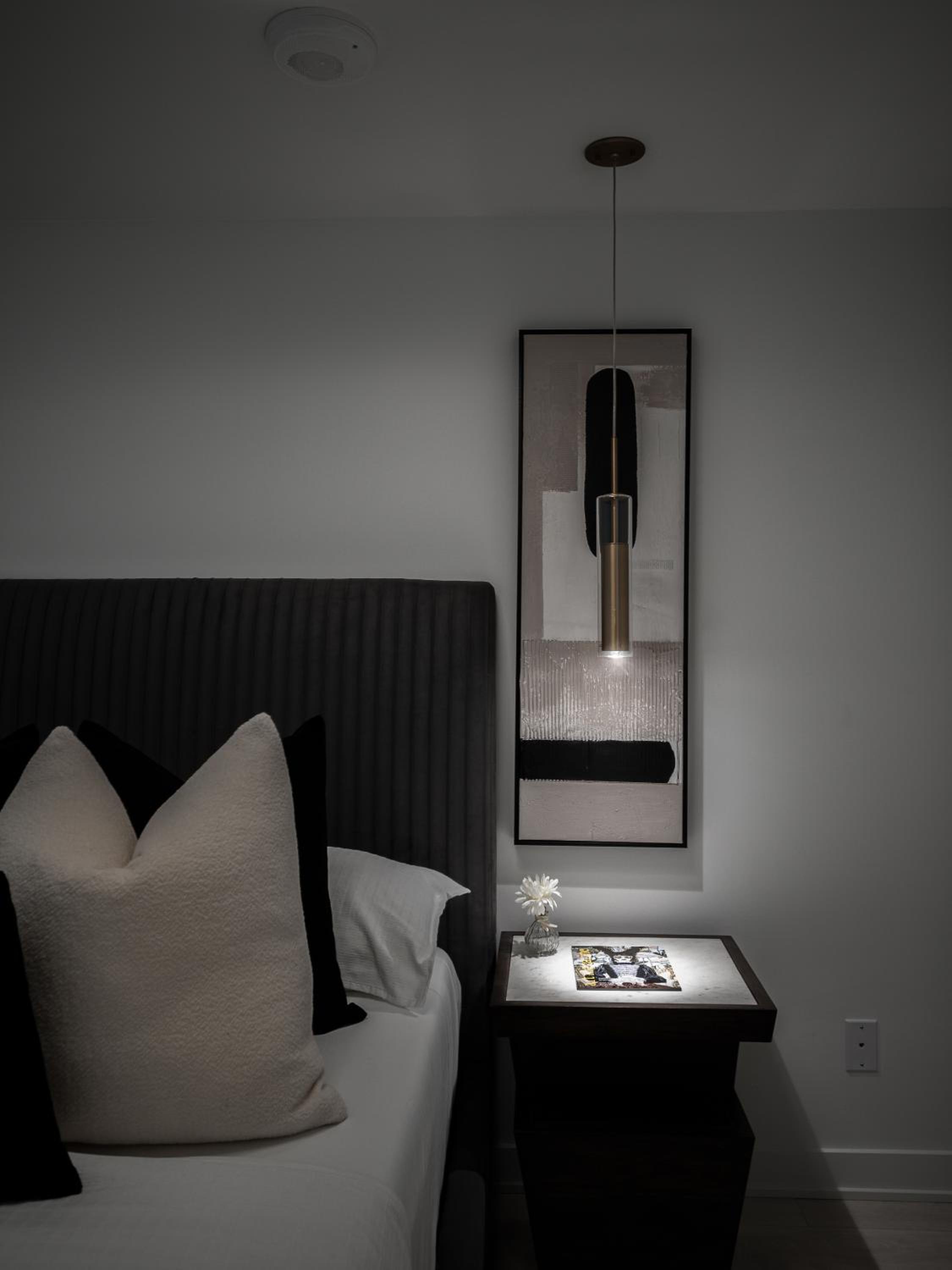 Hazelton Suites - Yorkville - Indoor Pool & Hot Tub