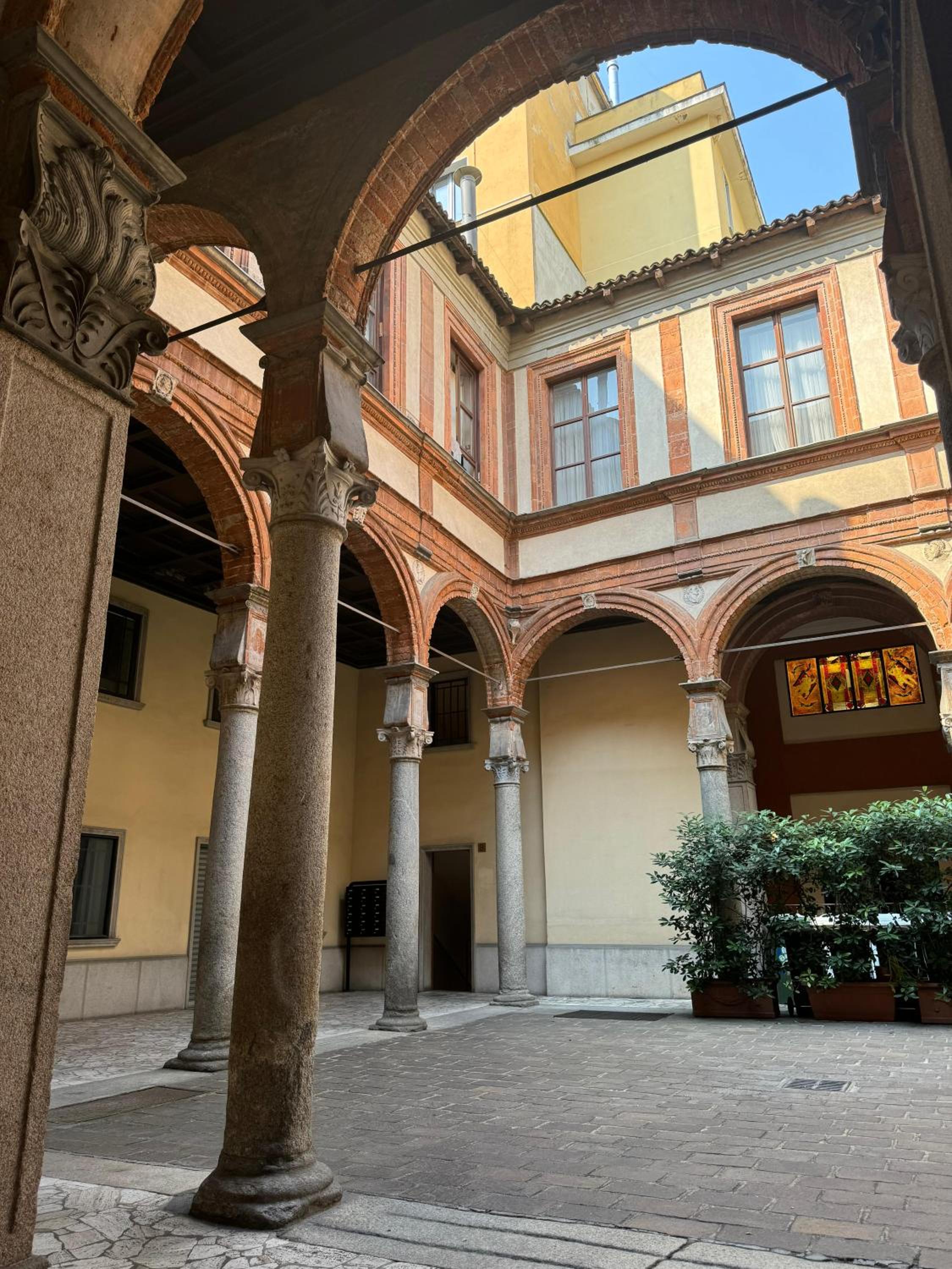 Intrho Duomo Modern Apartment with Hammam