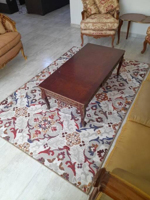 Lovely 3-Bedroom Apartment Maadi