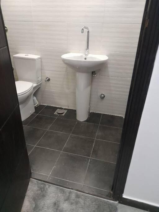 Lovely 3-Bedroom Apartment Maadi