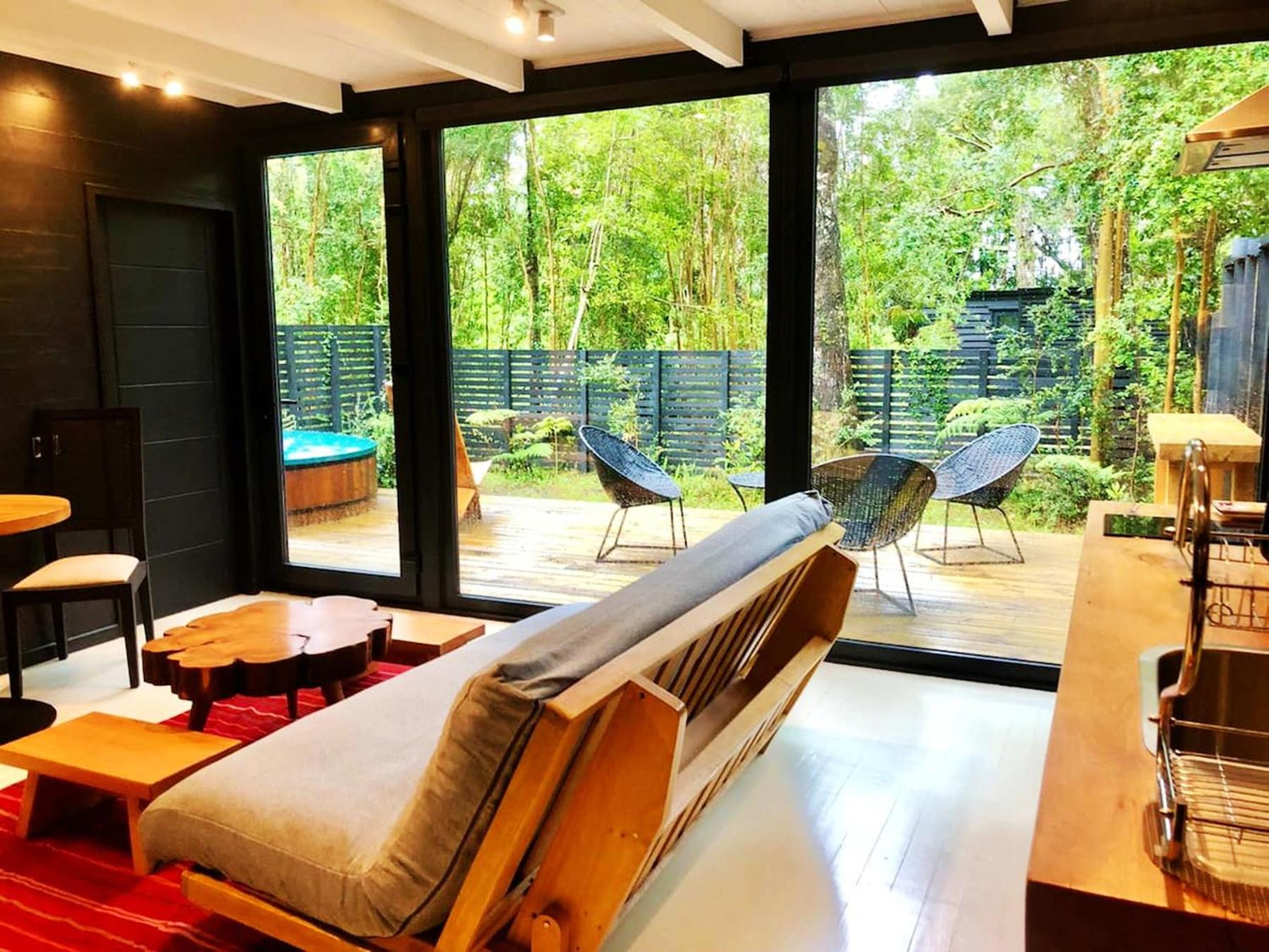 Cabin with Hot Tub 1