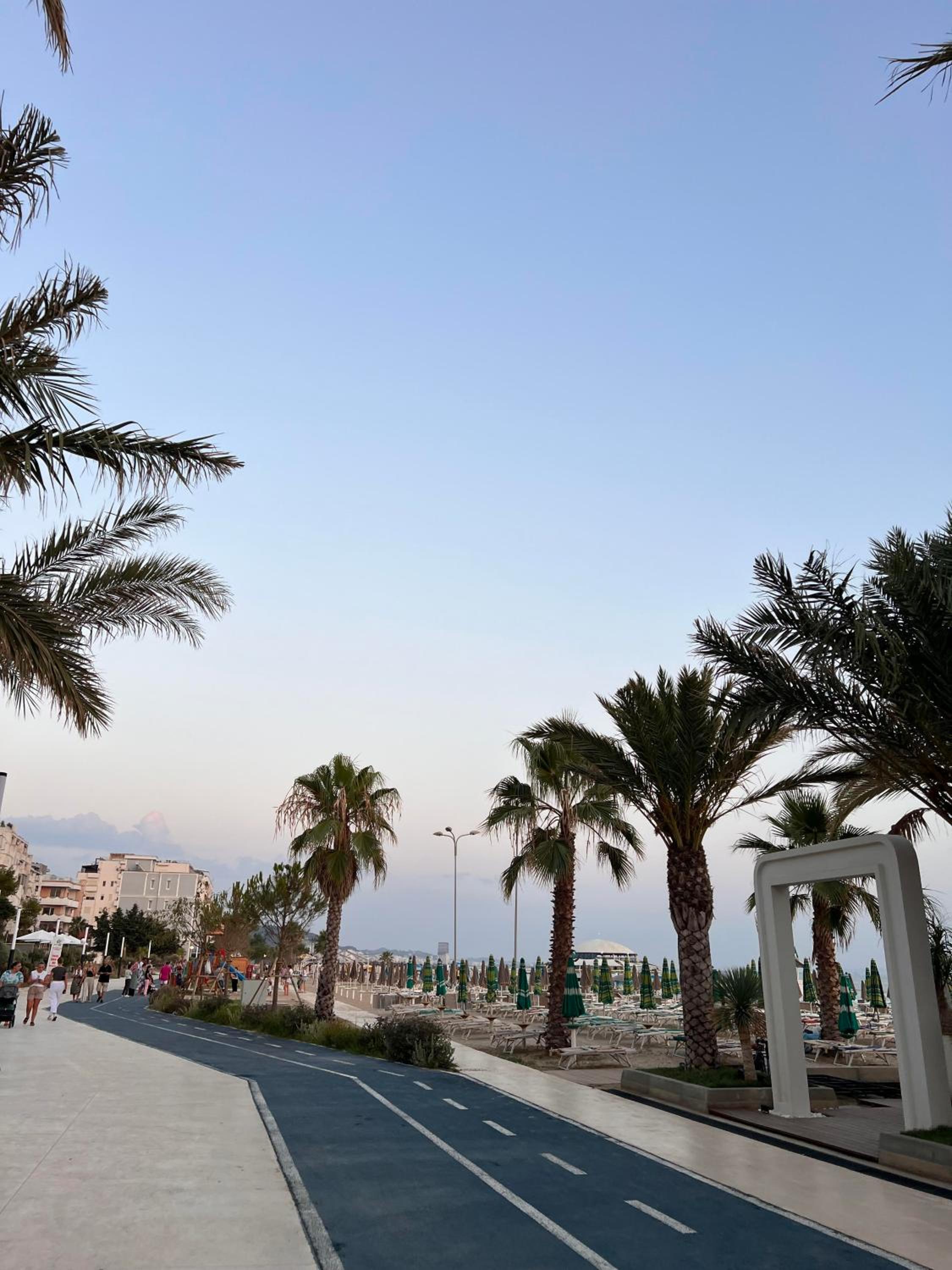 Lored Apartment Durres