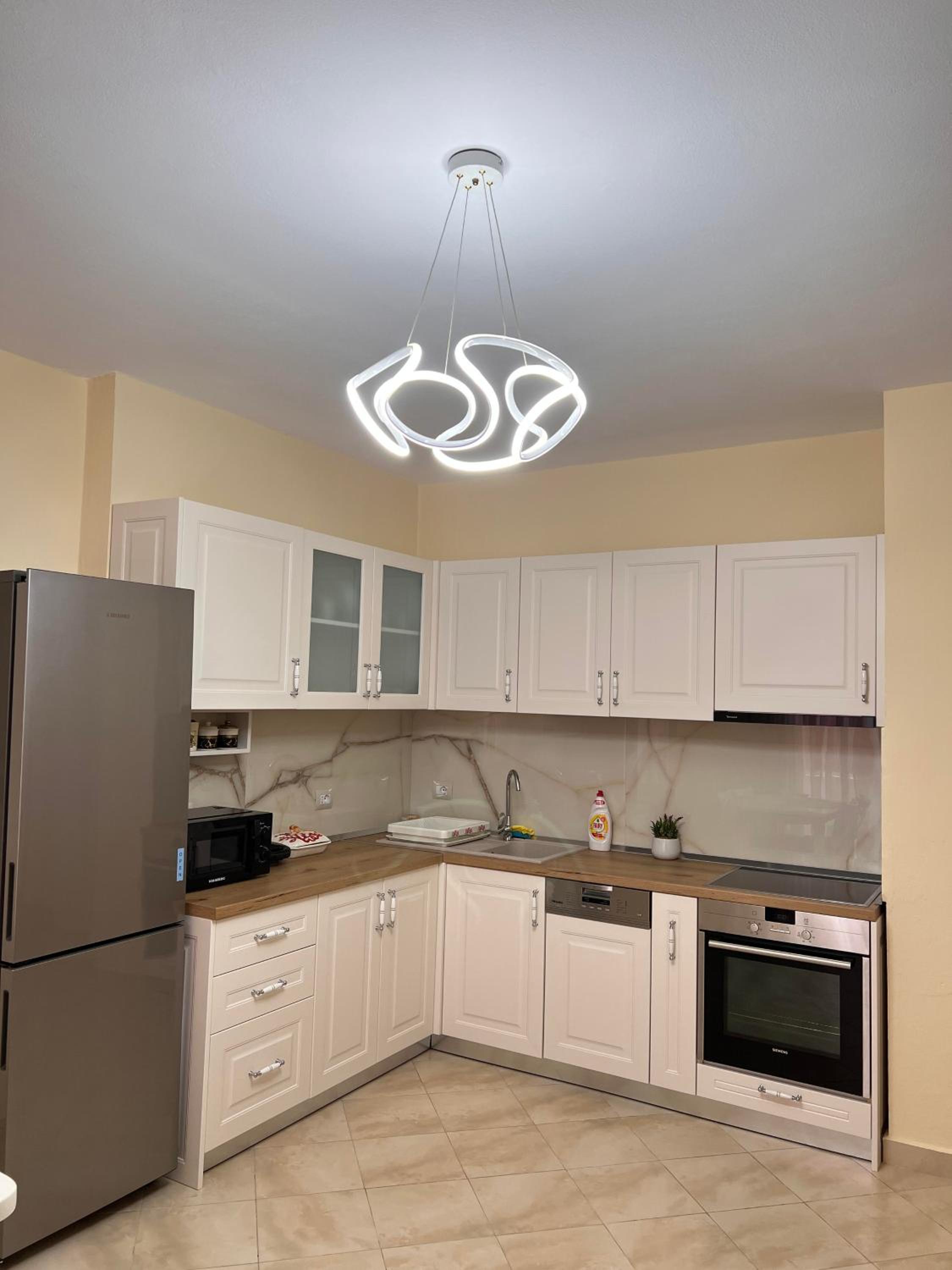 Lored Apartment Durres