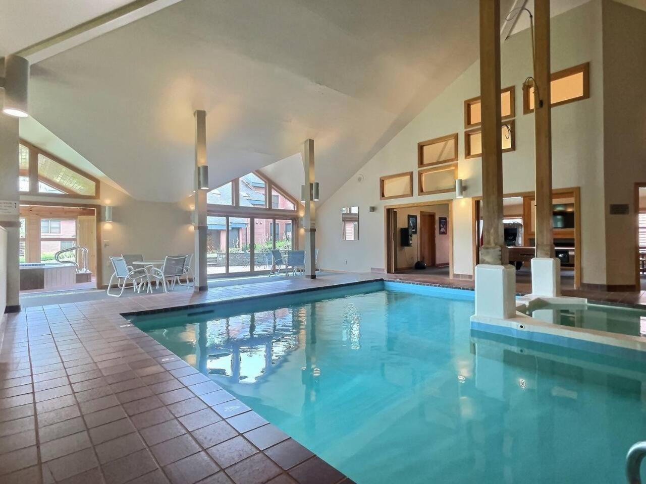BeaverBox AC, Pool, Hot Tub, Sauna, Near Resort view 5