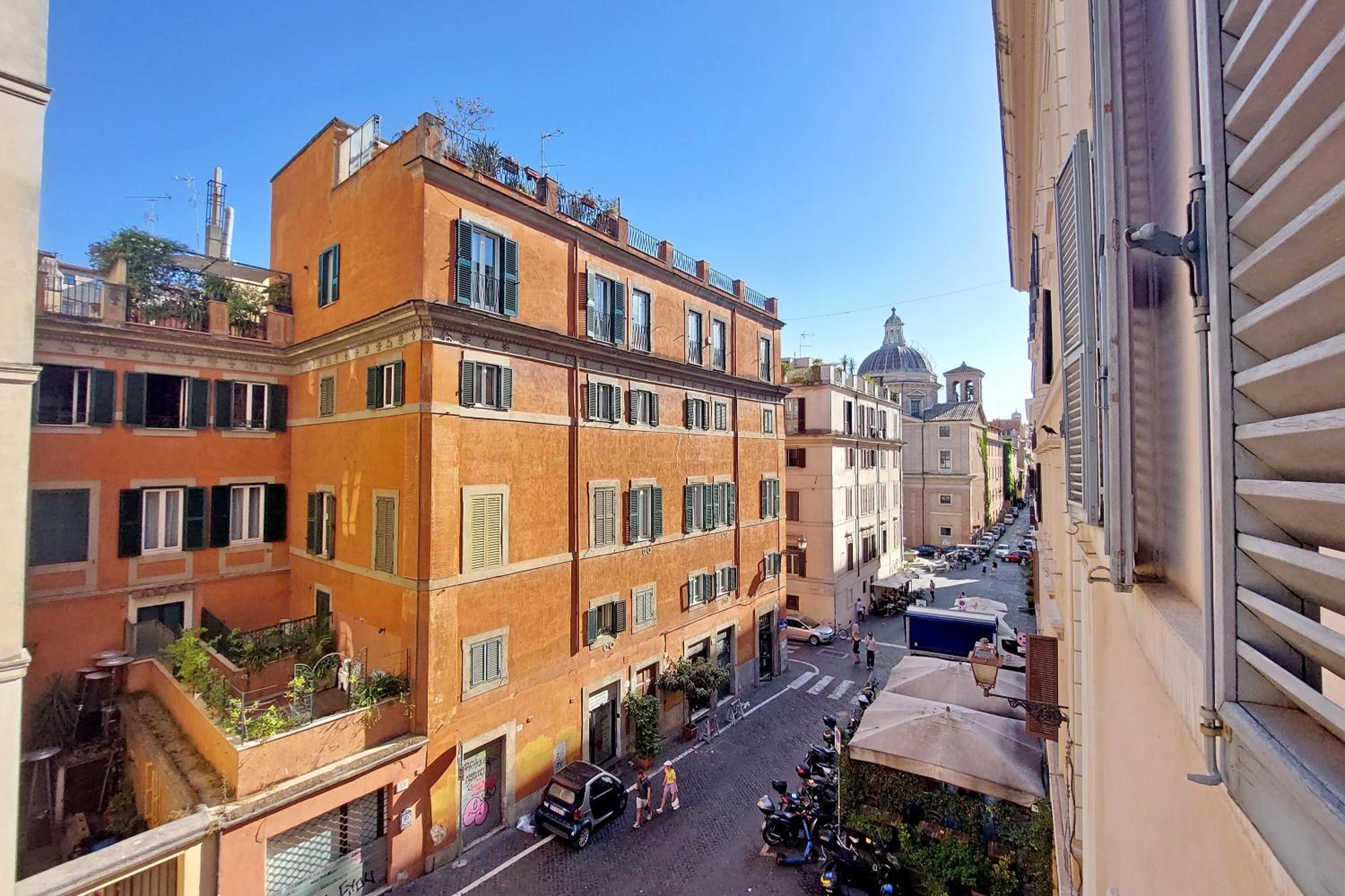 Monti