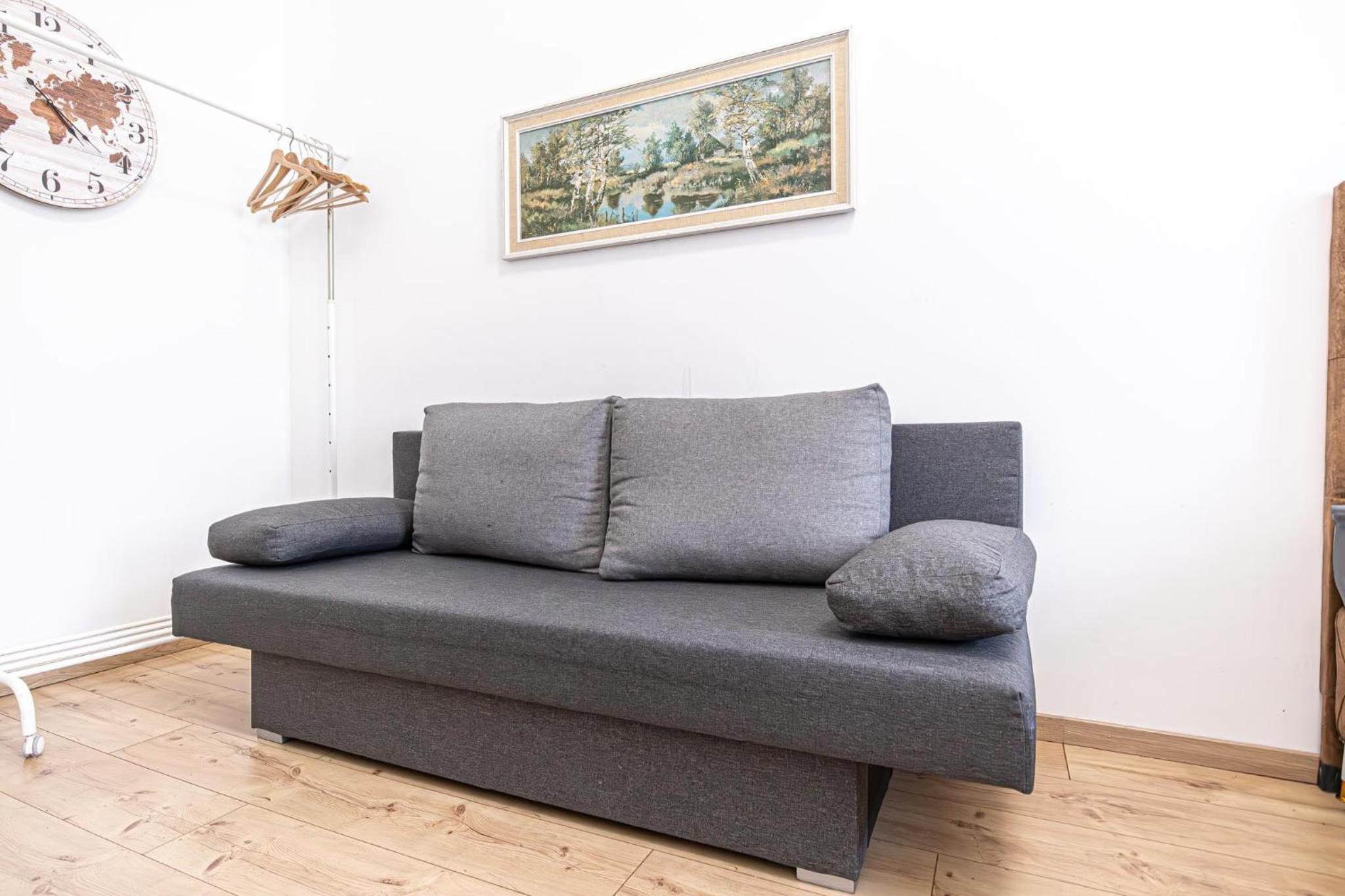 6 min to Amusement Park - Economy Rooms in Shared Apartment