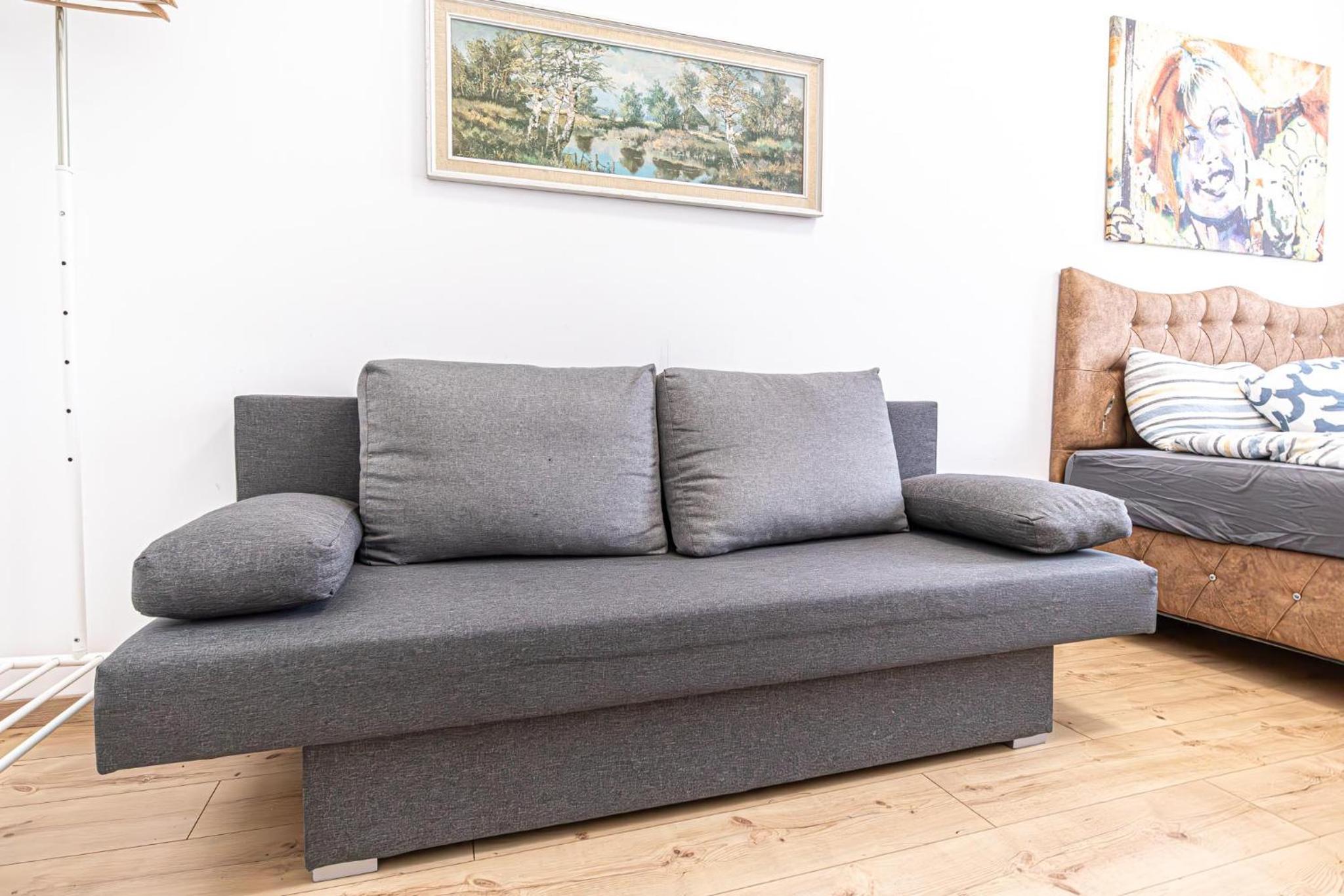 6 min to Amusement Park - Economy Rooms in Shared Apartment