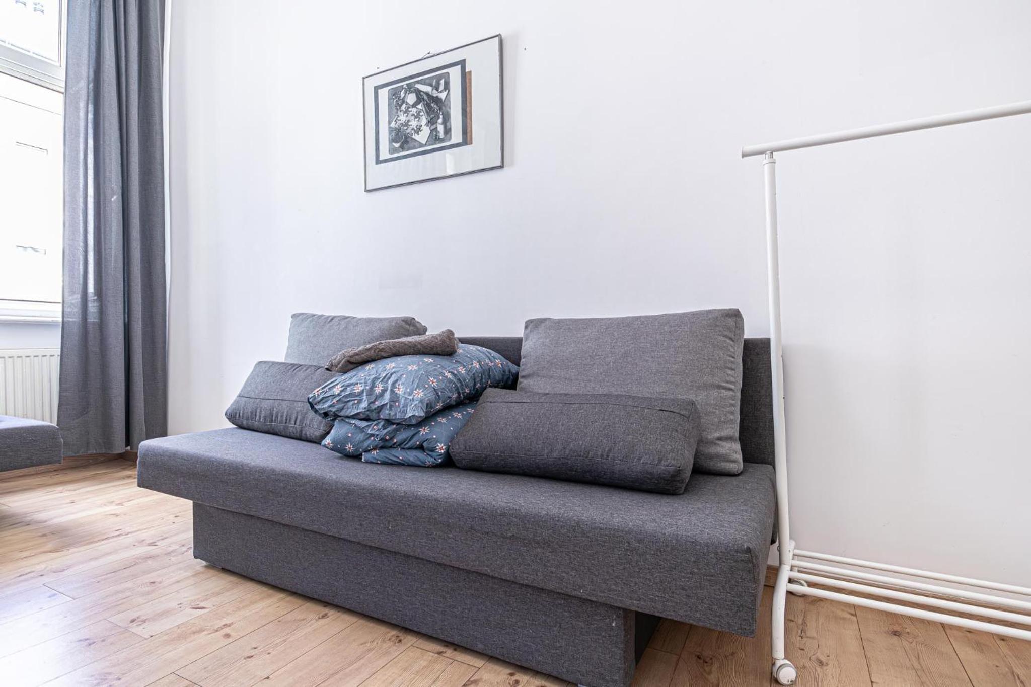 6 min to Amusement Park - Economy Rooms in Shared Apartment