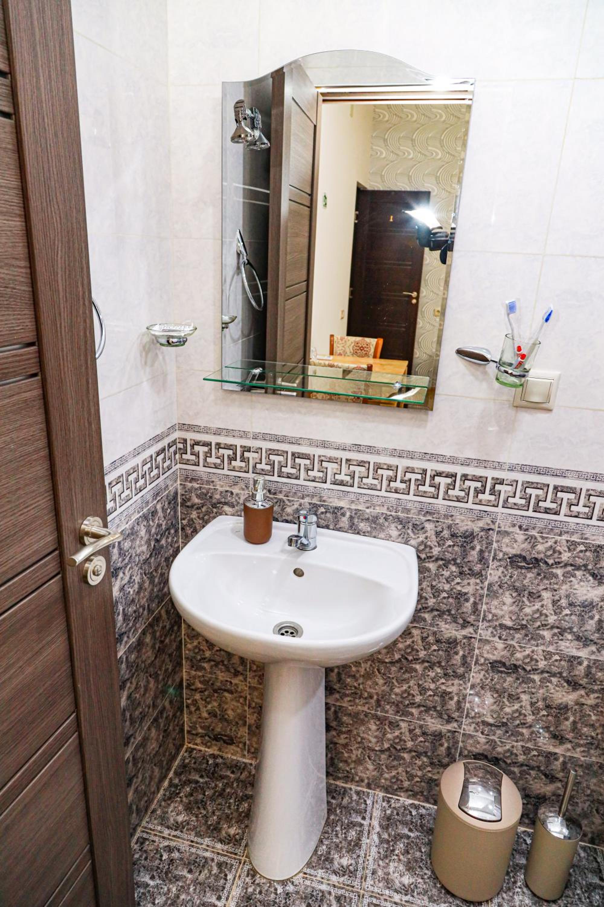 Siran Guest House