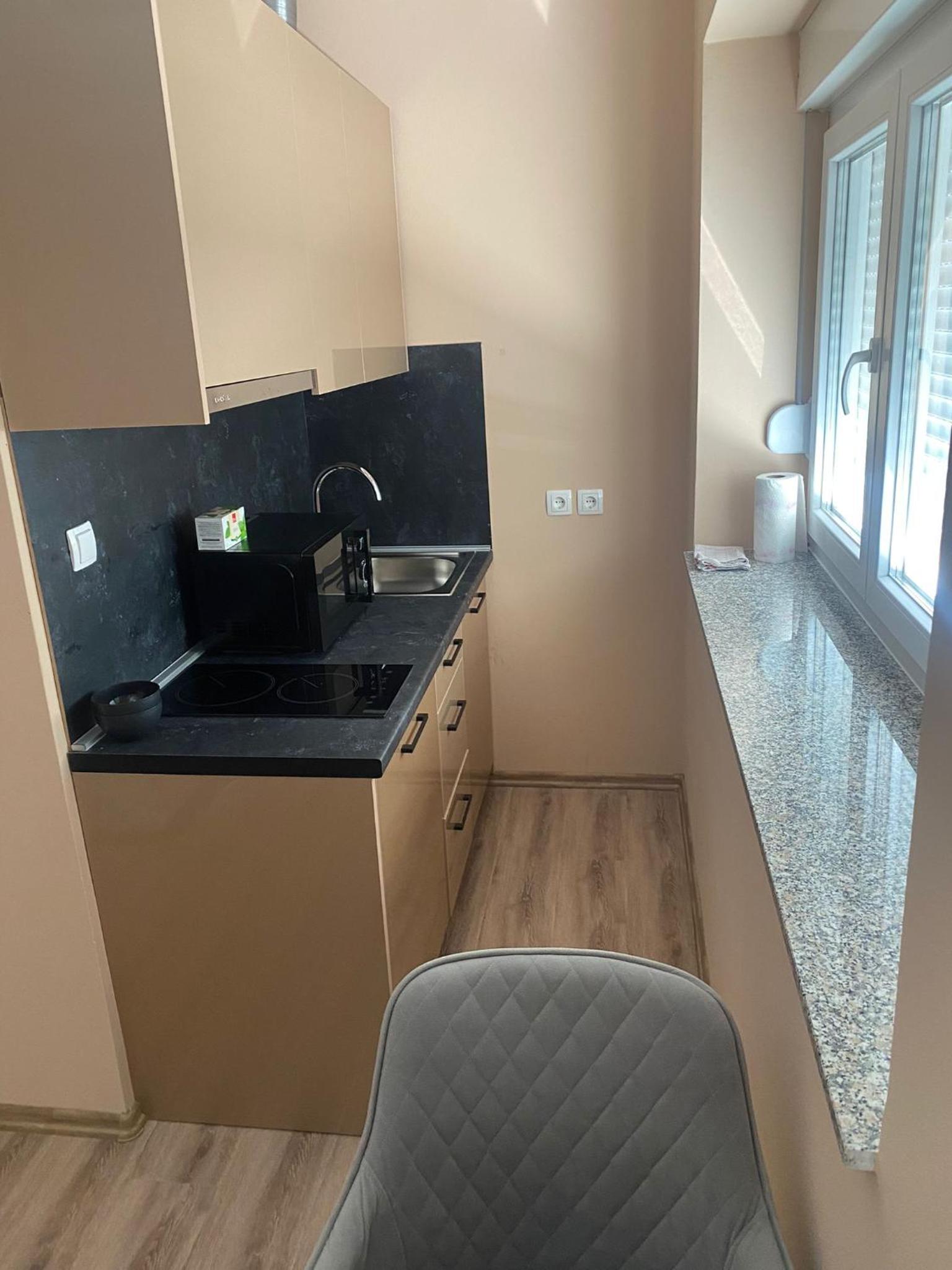 Studio Apartman Tina